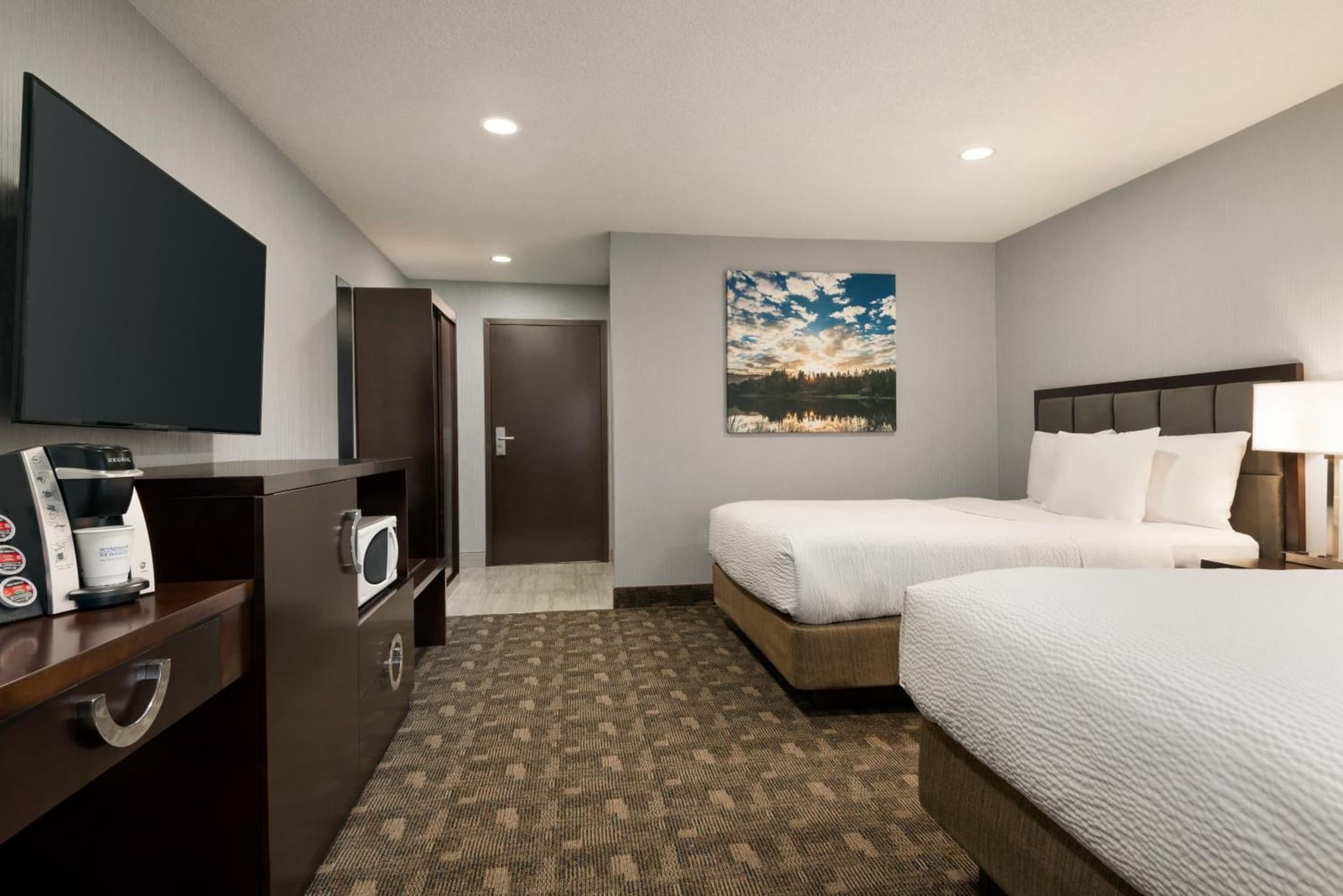 Days Inn by Wyndham Wainwright photo 4