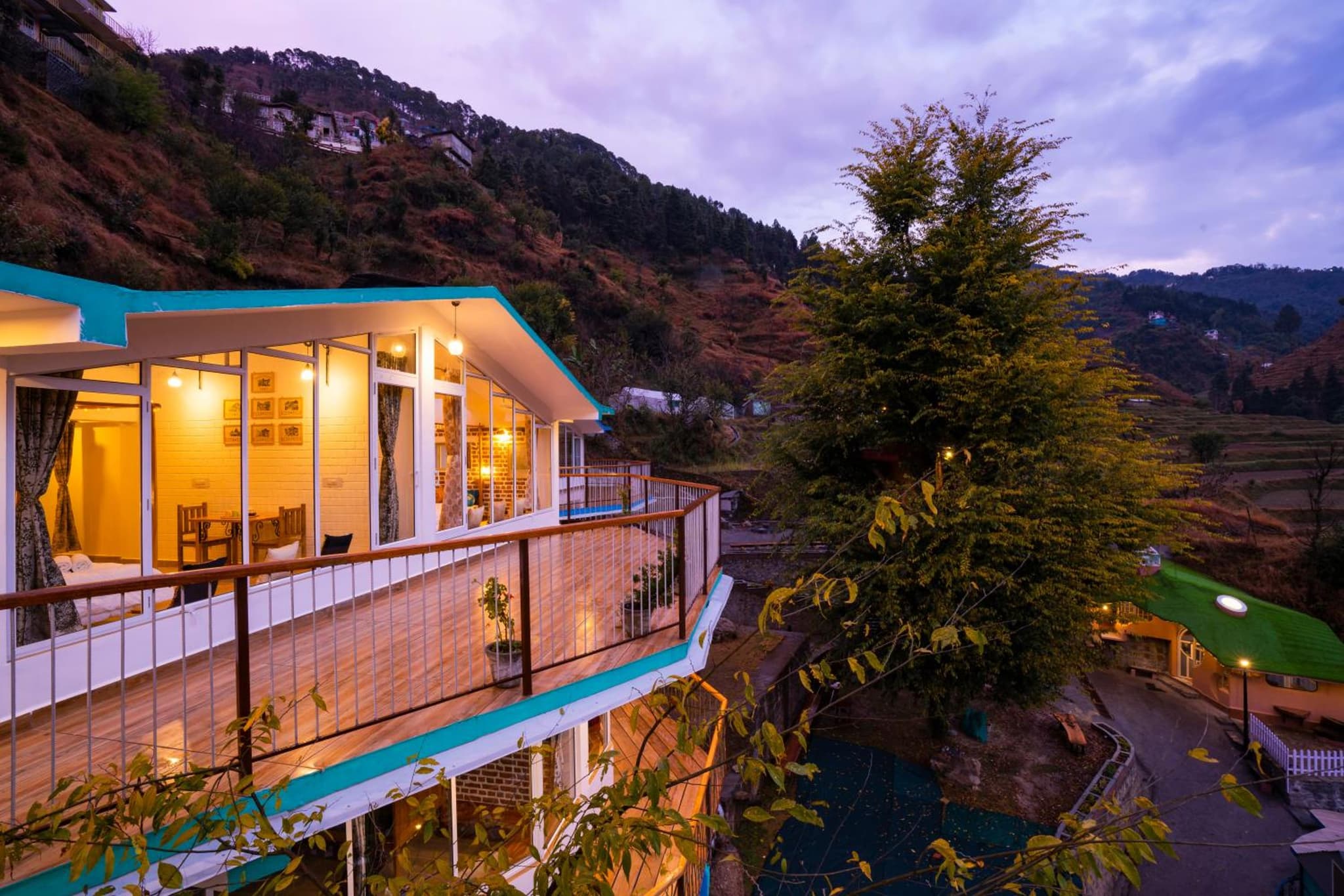 Zostel Plus Mussoorie, Kempty photo 3