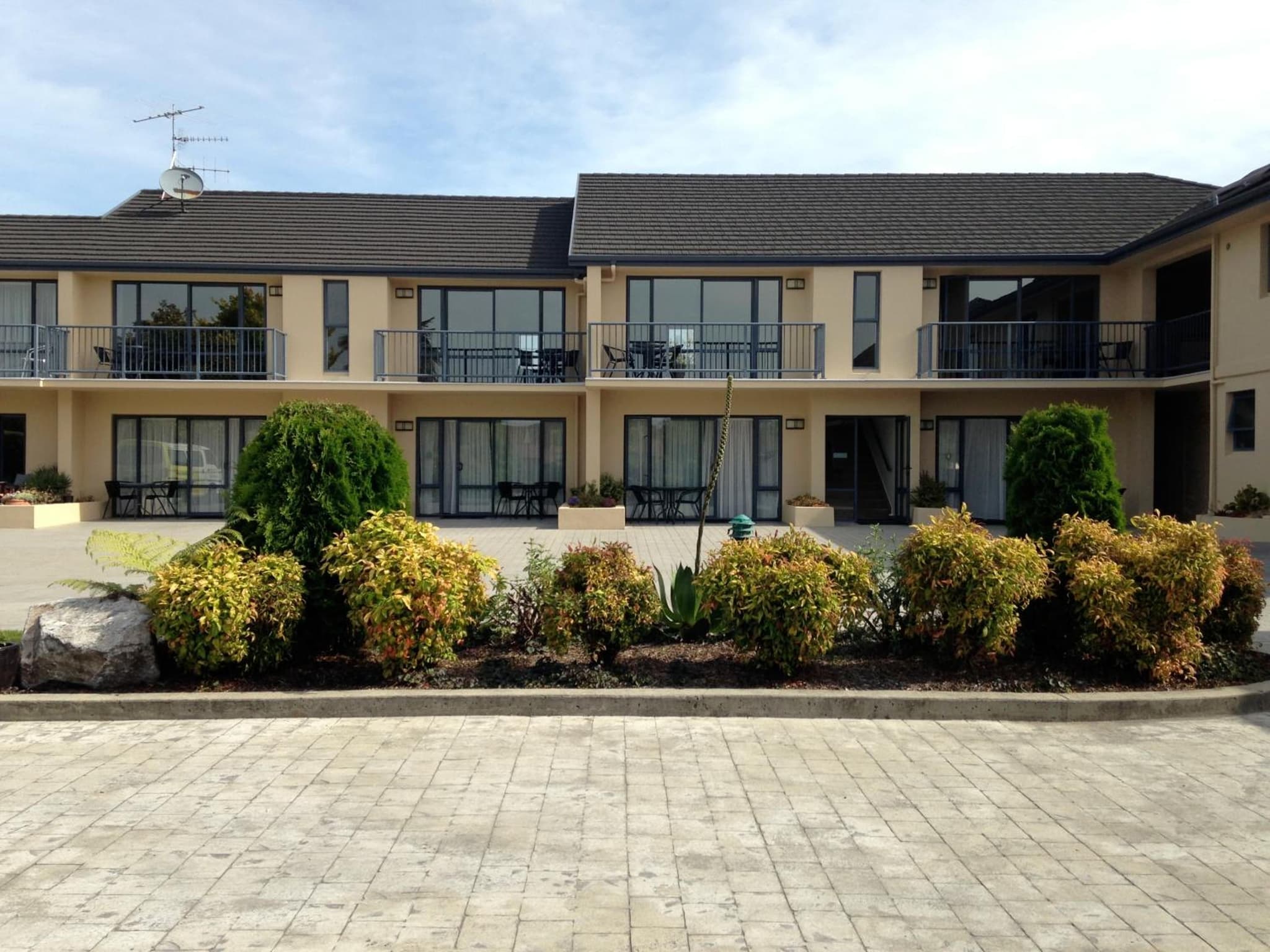 Avalon Manor Motel photo 9