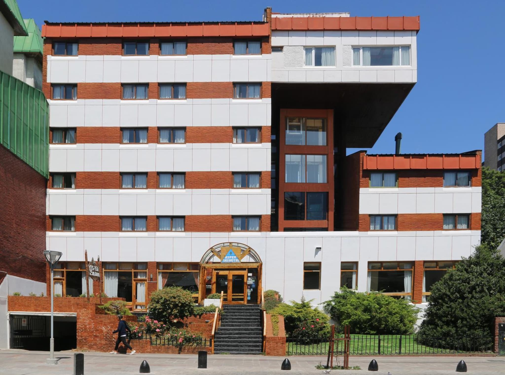 Hotel Aspen Ski by bund