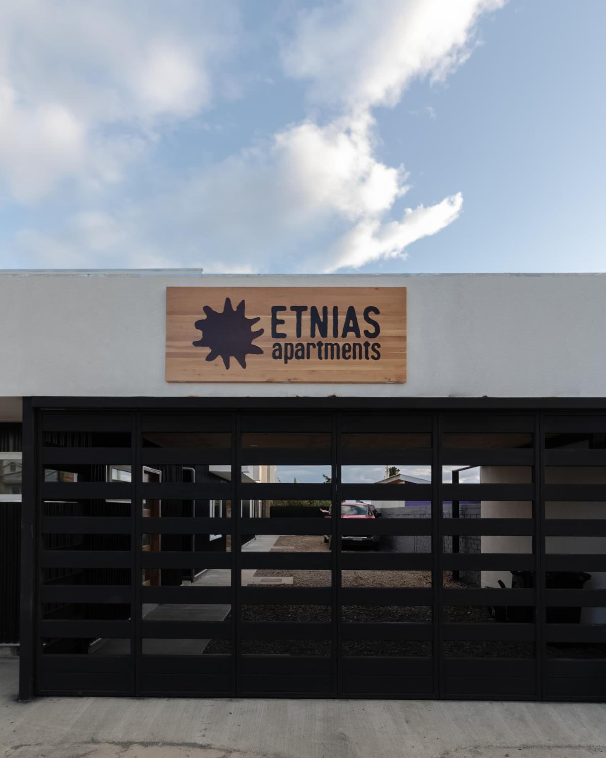 Etnias Apartments photo 5