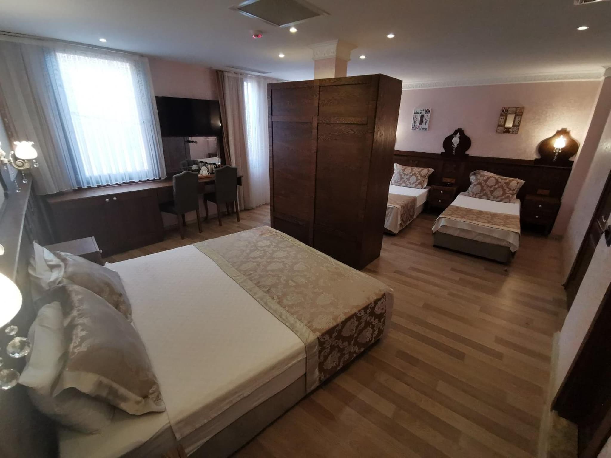 Perapolis Hotel photo 9