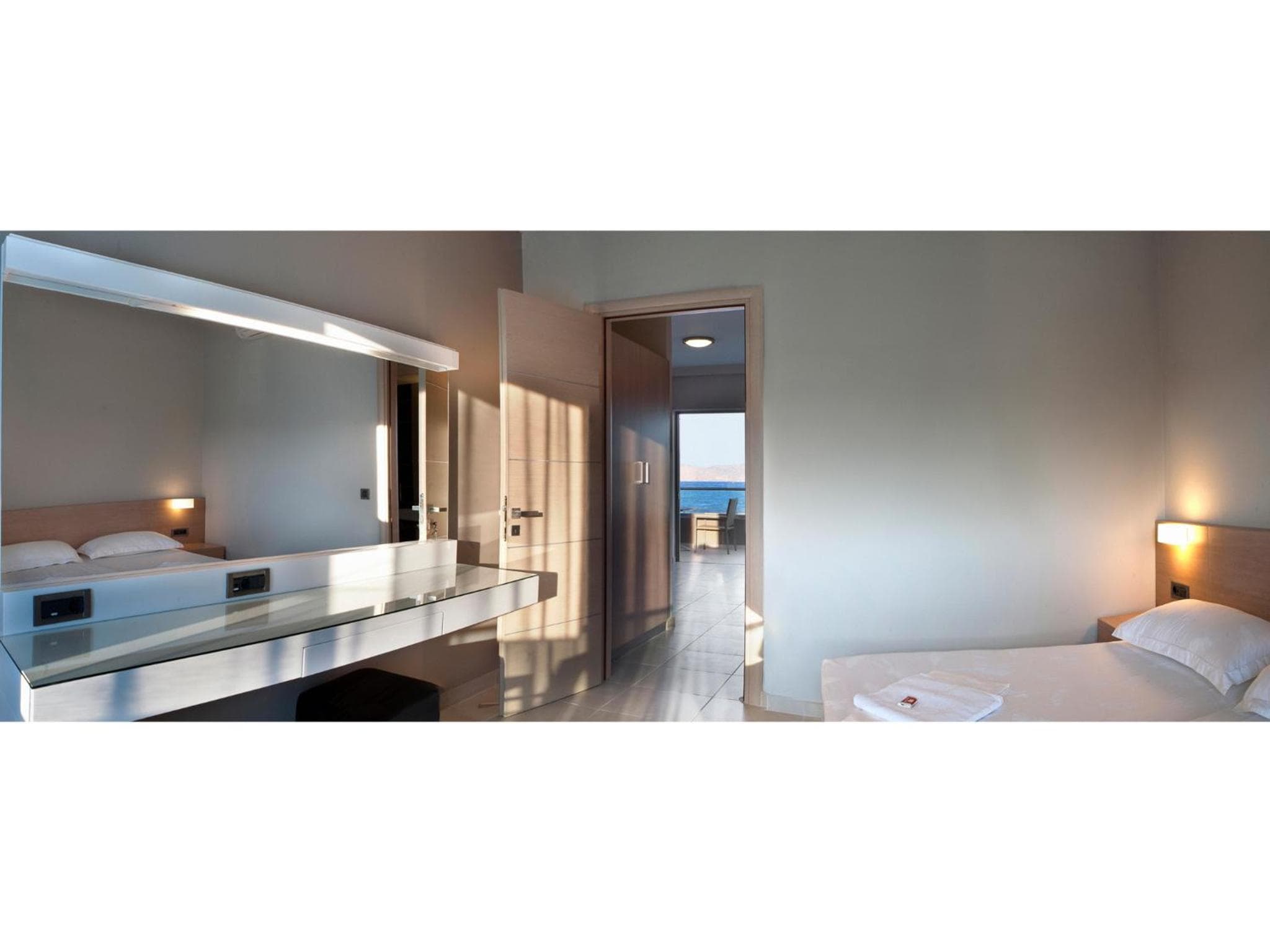 Nautilus Bay Hotel photo 3
