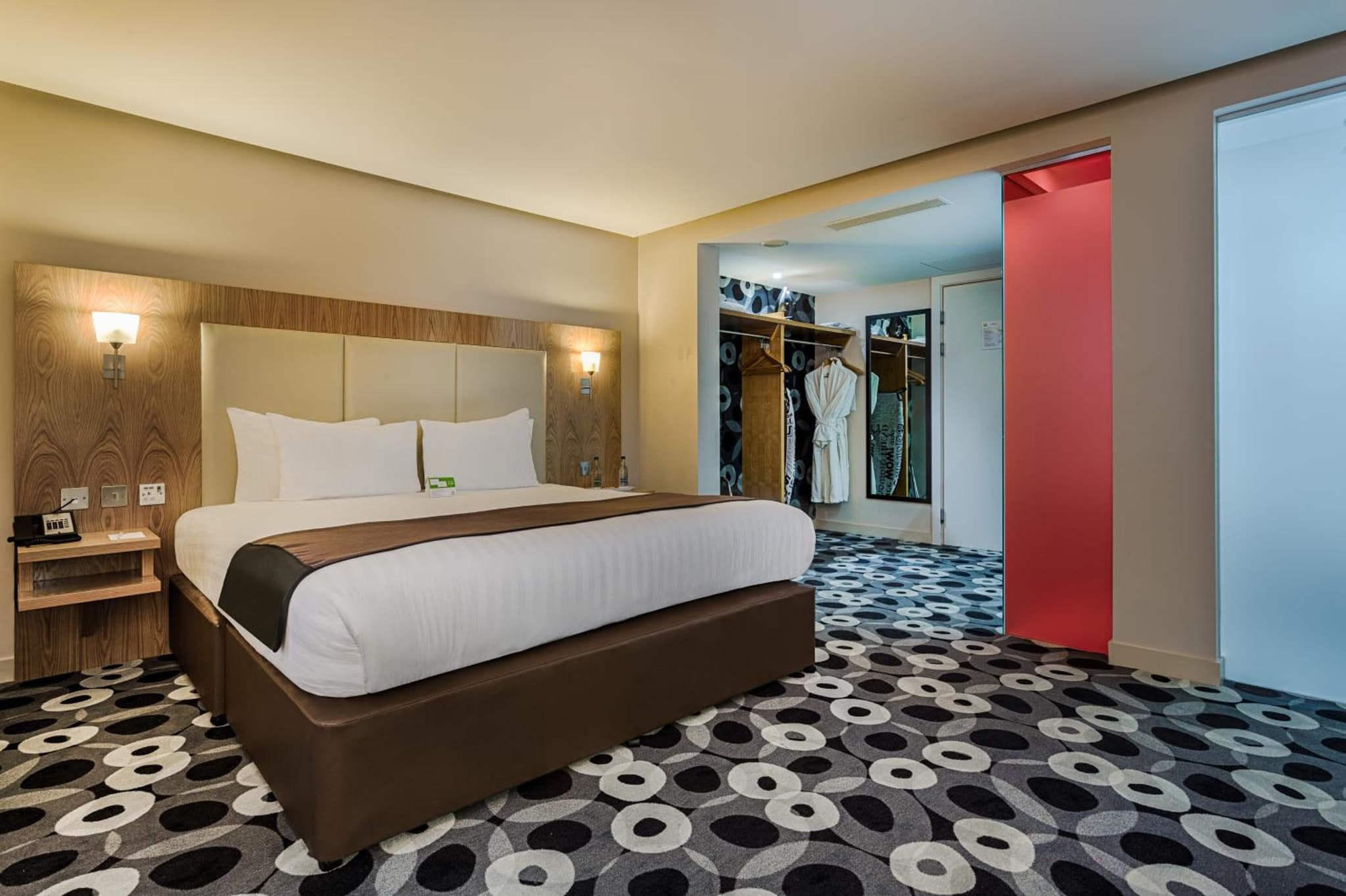Holiday Inn Sittingbourne by IHG photo 2