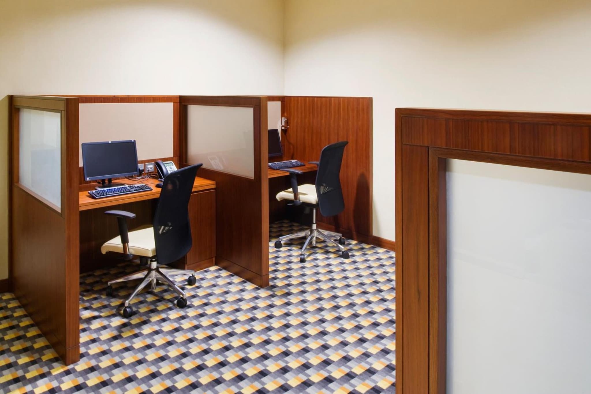 Crowne Plaza Sohar by IHG photo 8