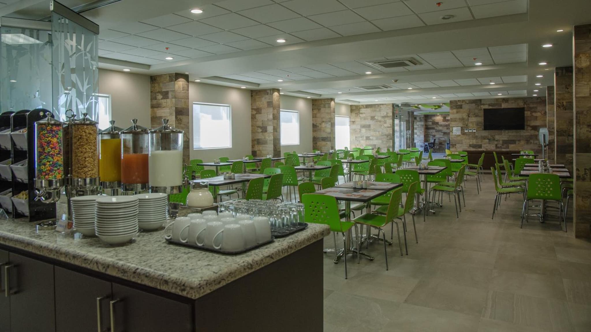 Holiday Inn Express and Suites Celaya by IHG photo 3