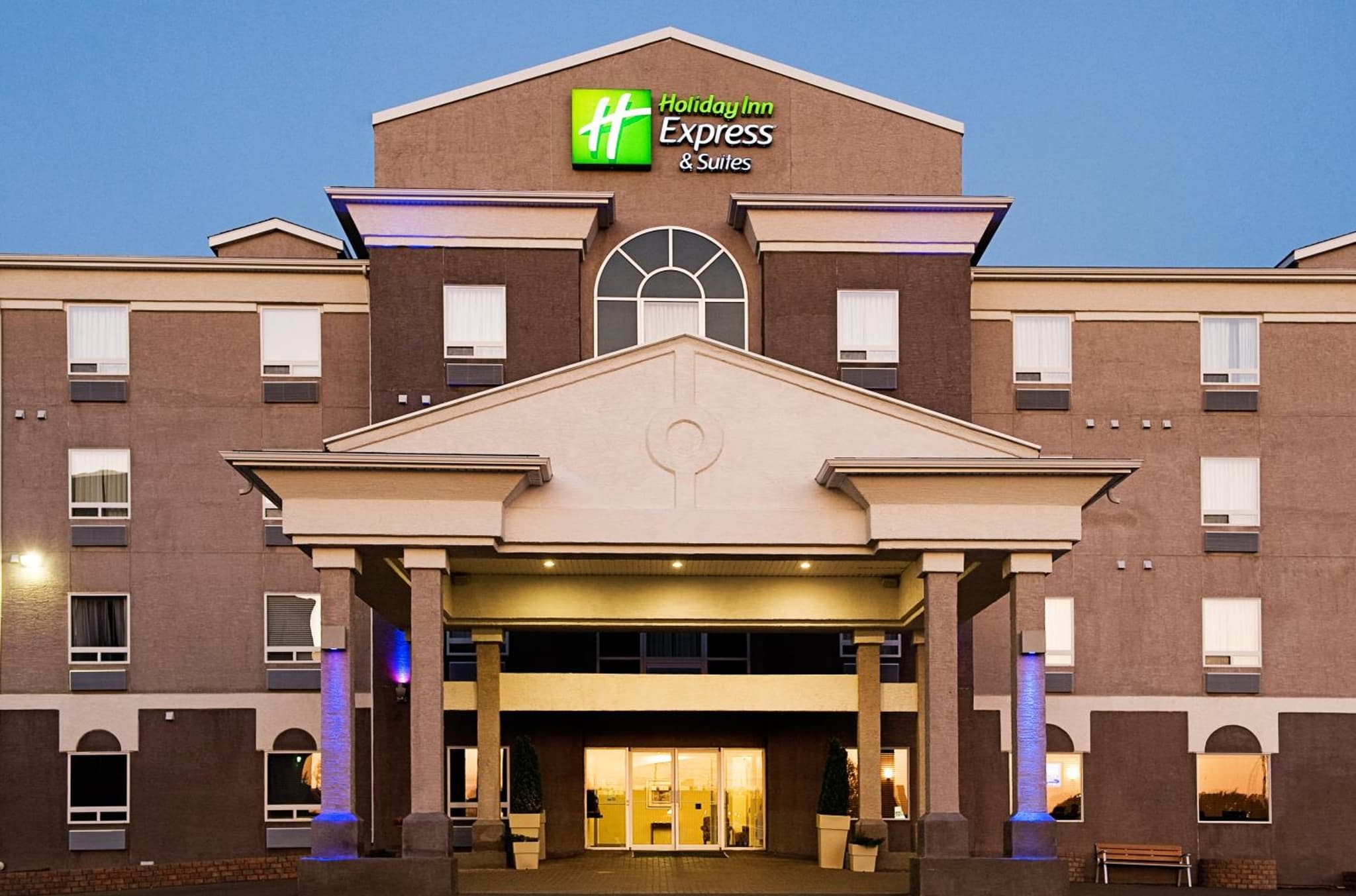 Holiday Inn Express & Suites-Regina-South by IHG