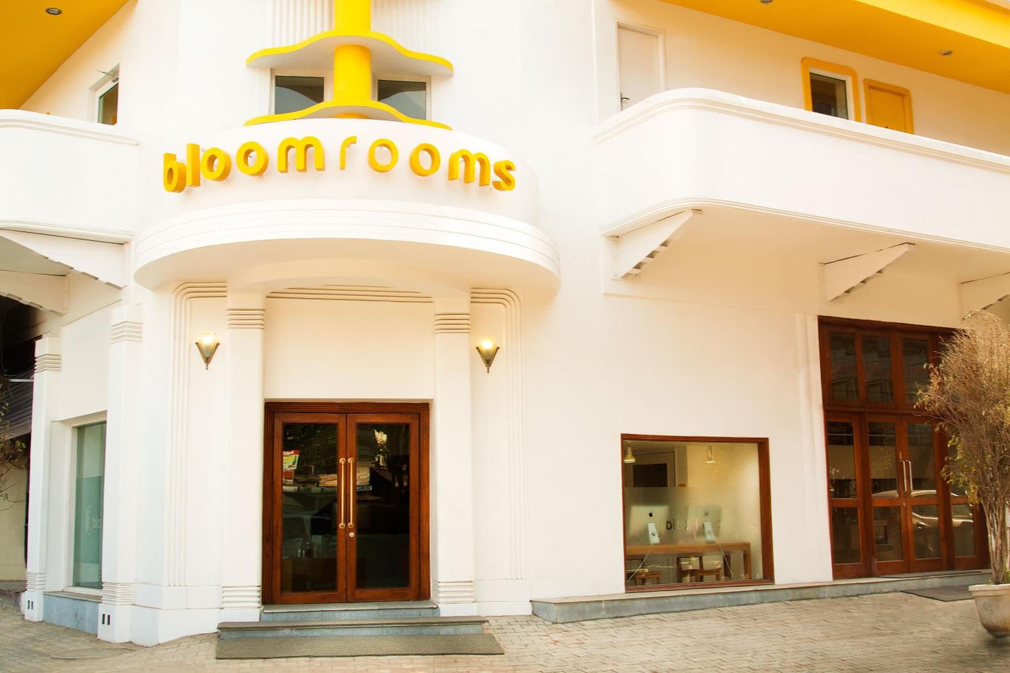 Bloomrooms @ New Delhi Railway Station