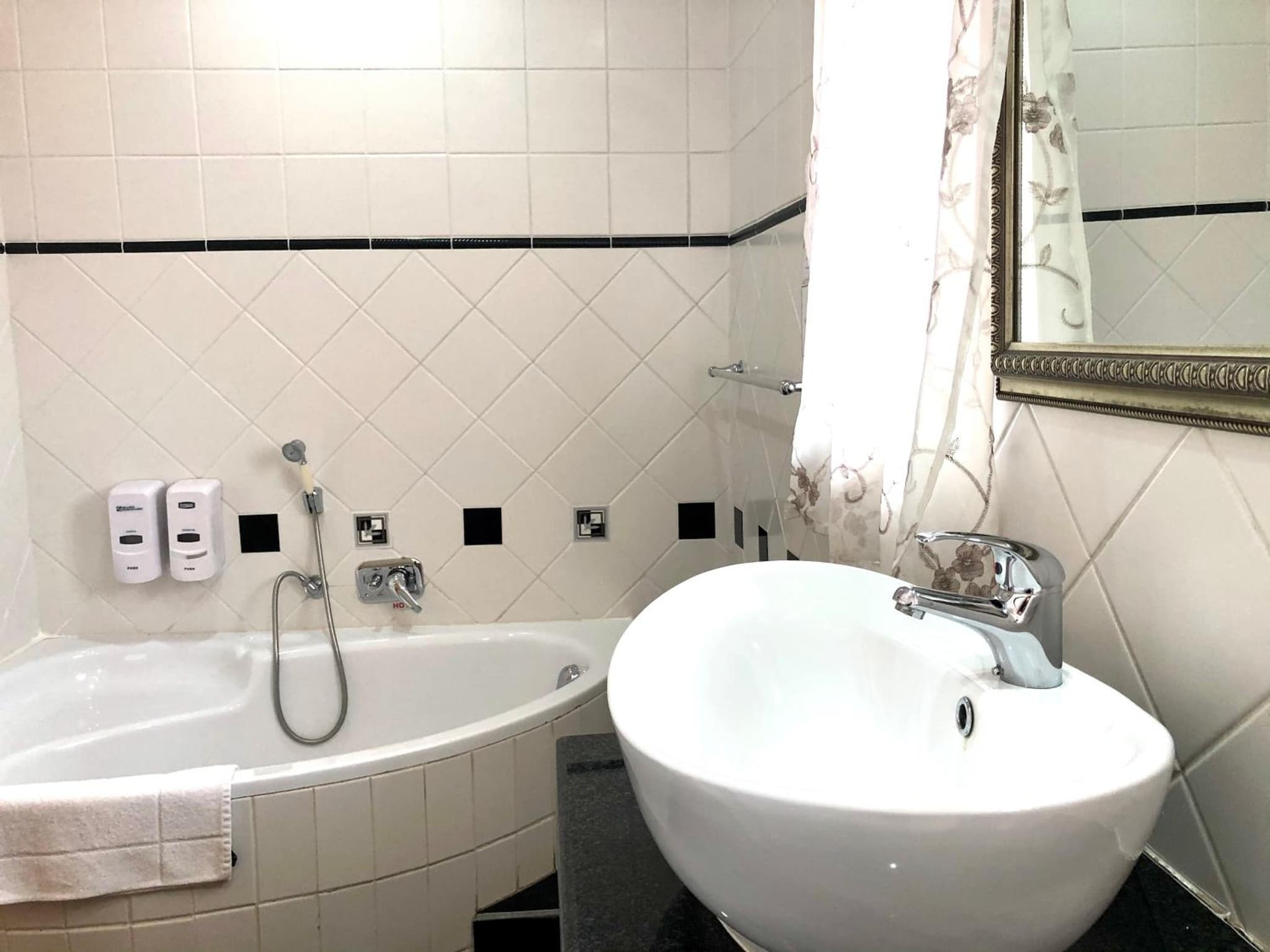 Clubview Guest House photo 4