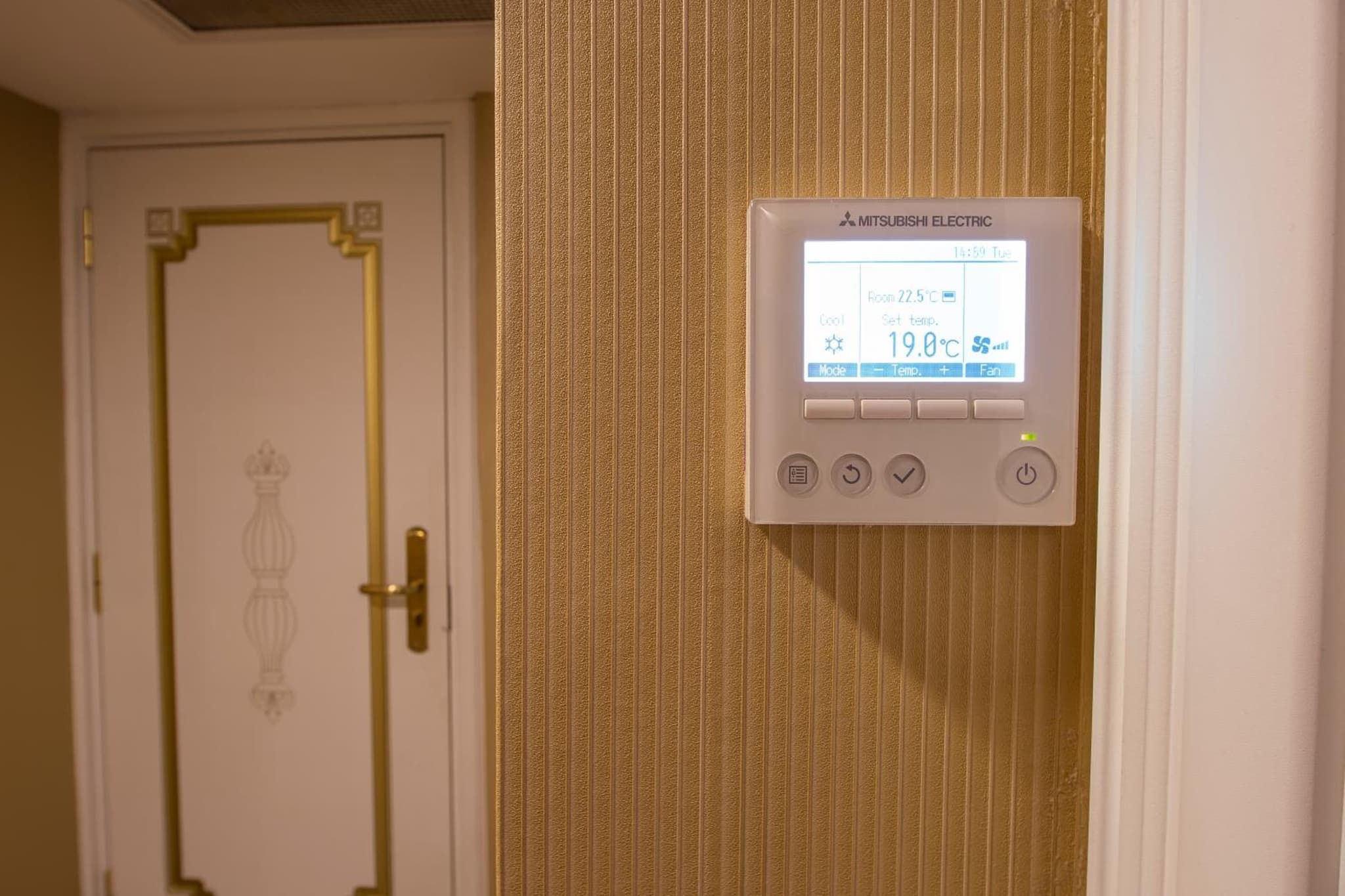Empire Suite Hotel photo 7