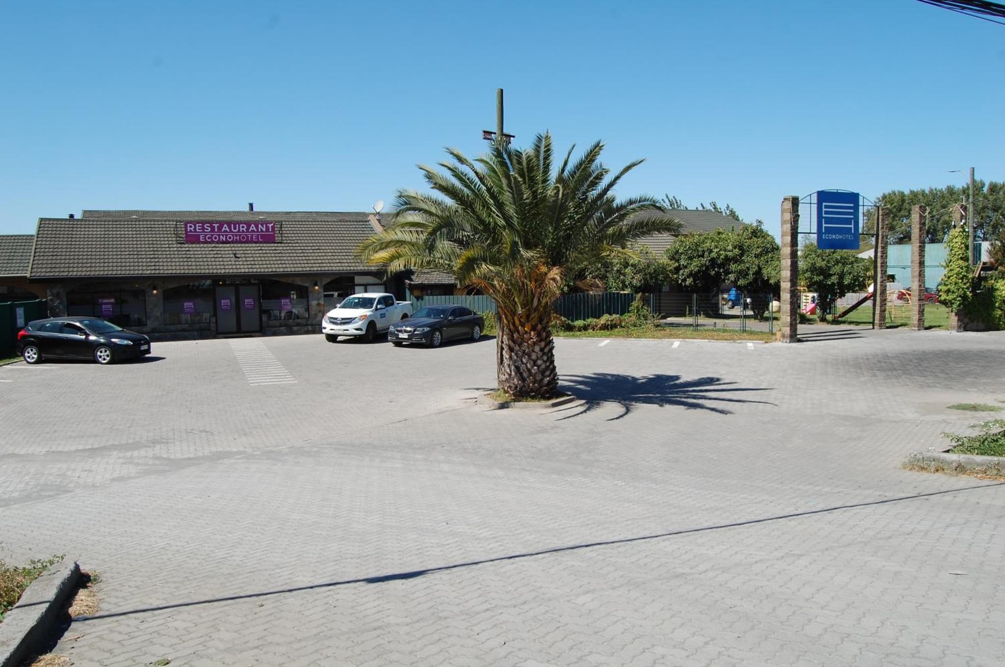 Hotel Econohotel photo 2