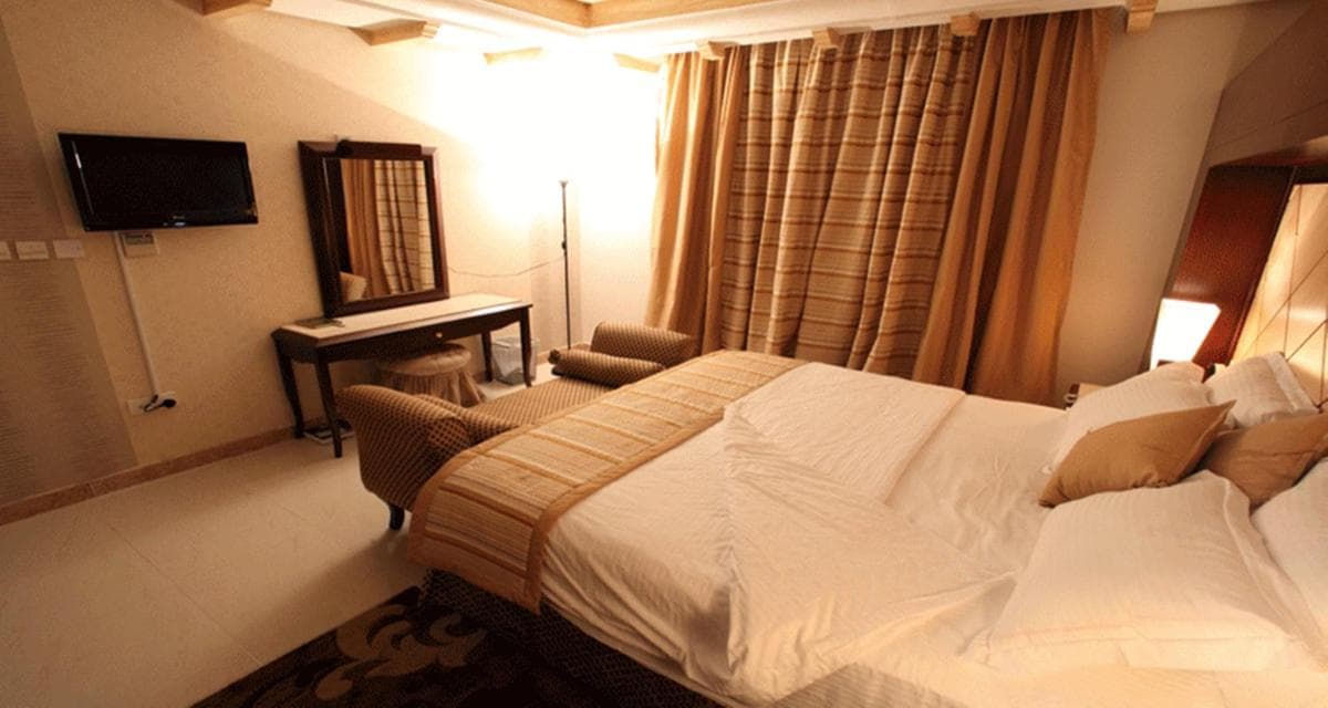 hotel room