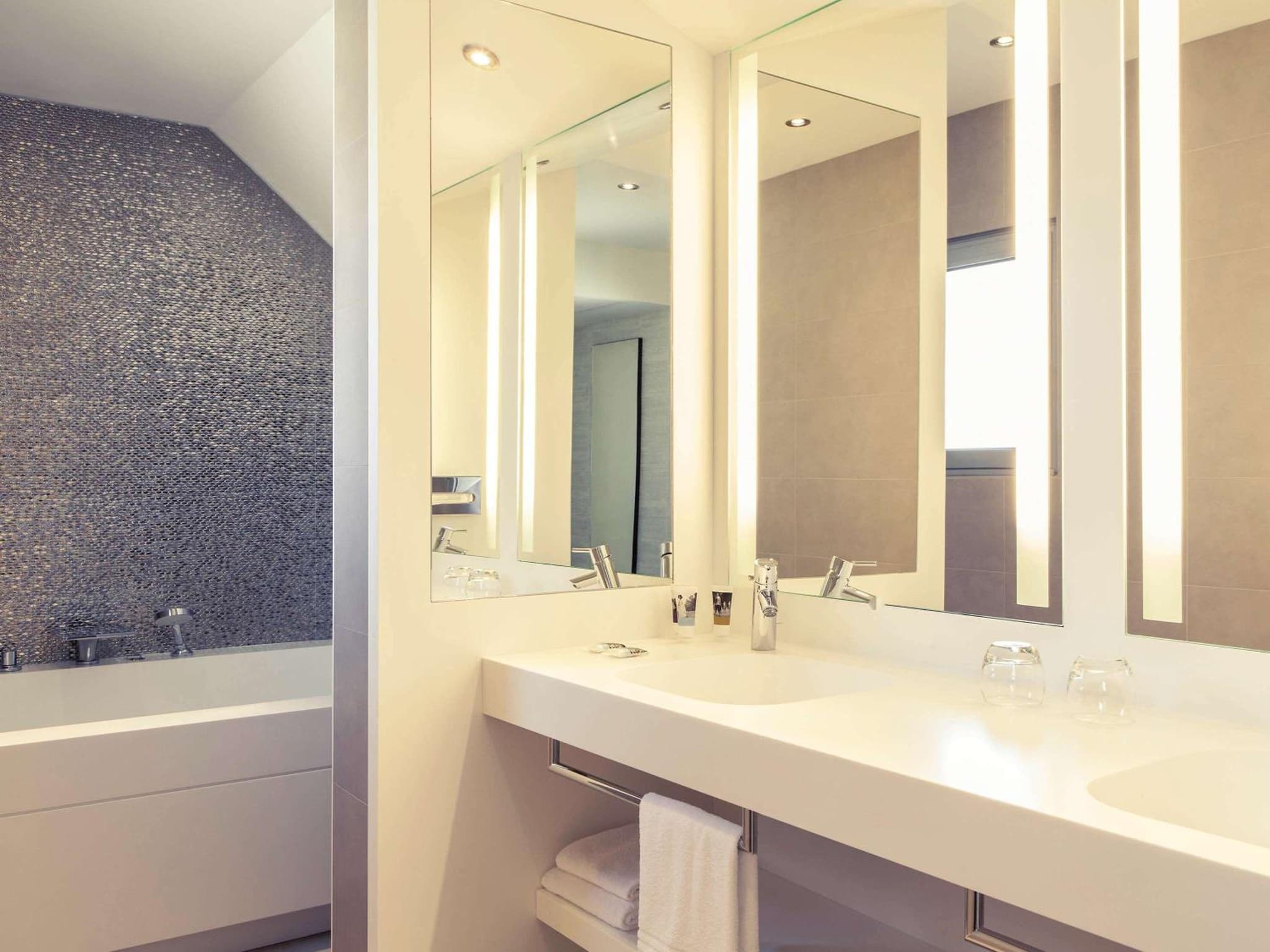 Mercure Nantes Centre Grand Hotel photo 2