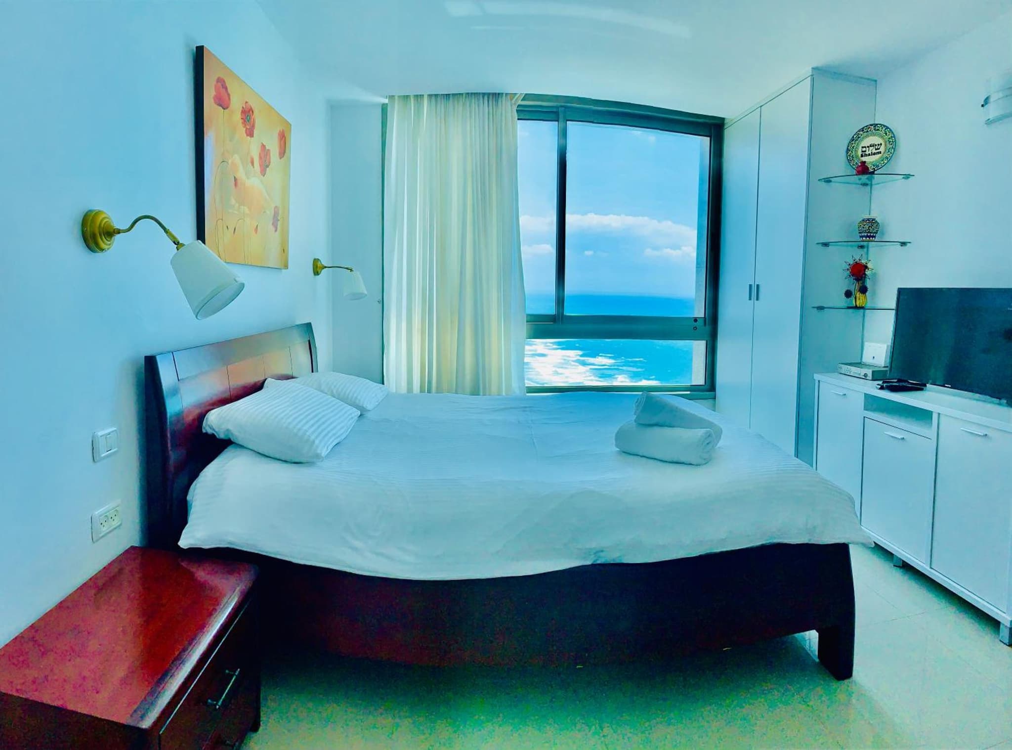 Sea Breeze Apartments photo 2