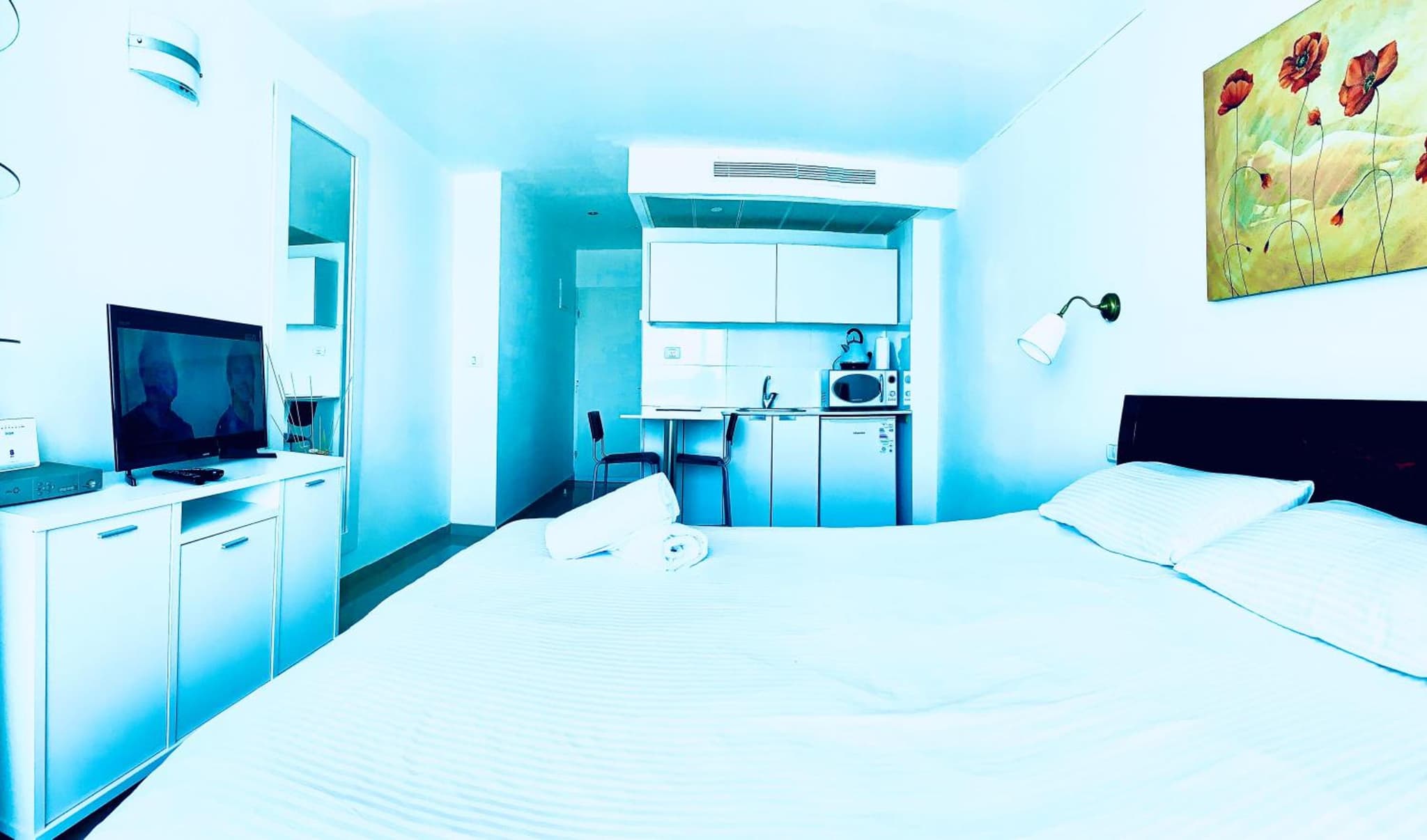 Sea Breeze Apartments photo 6