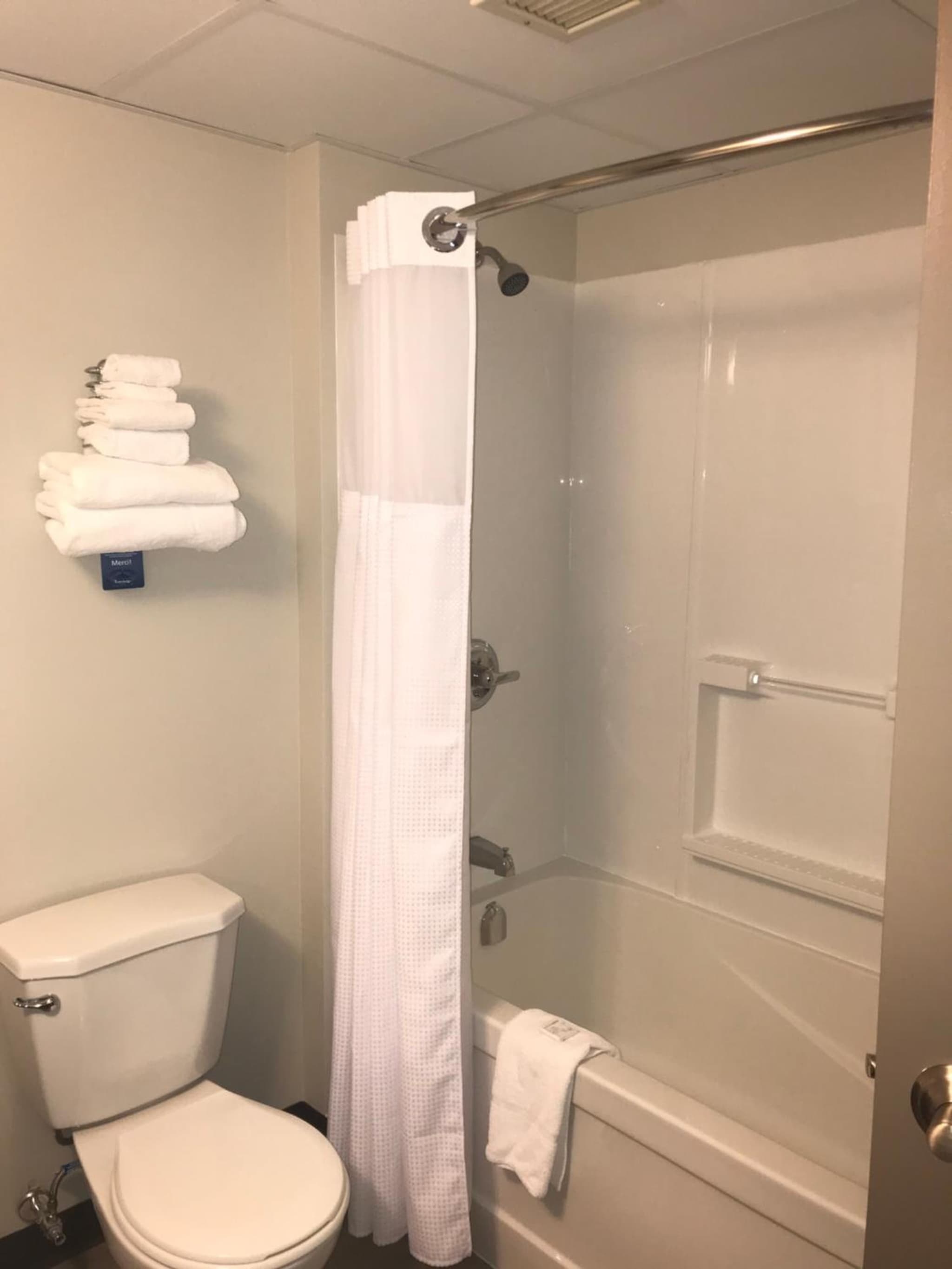 Quality Inn & Suites photo 6