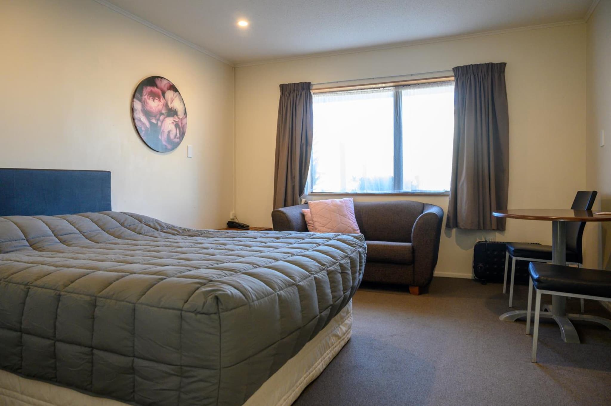 Foreshore Motor Lodge photo 2