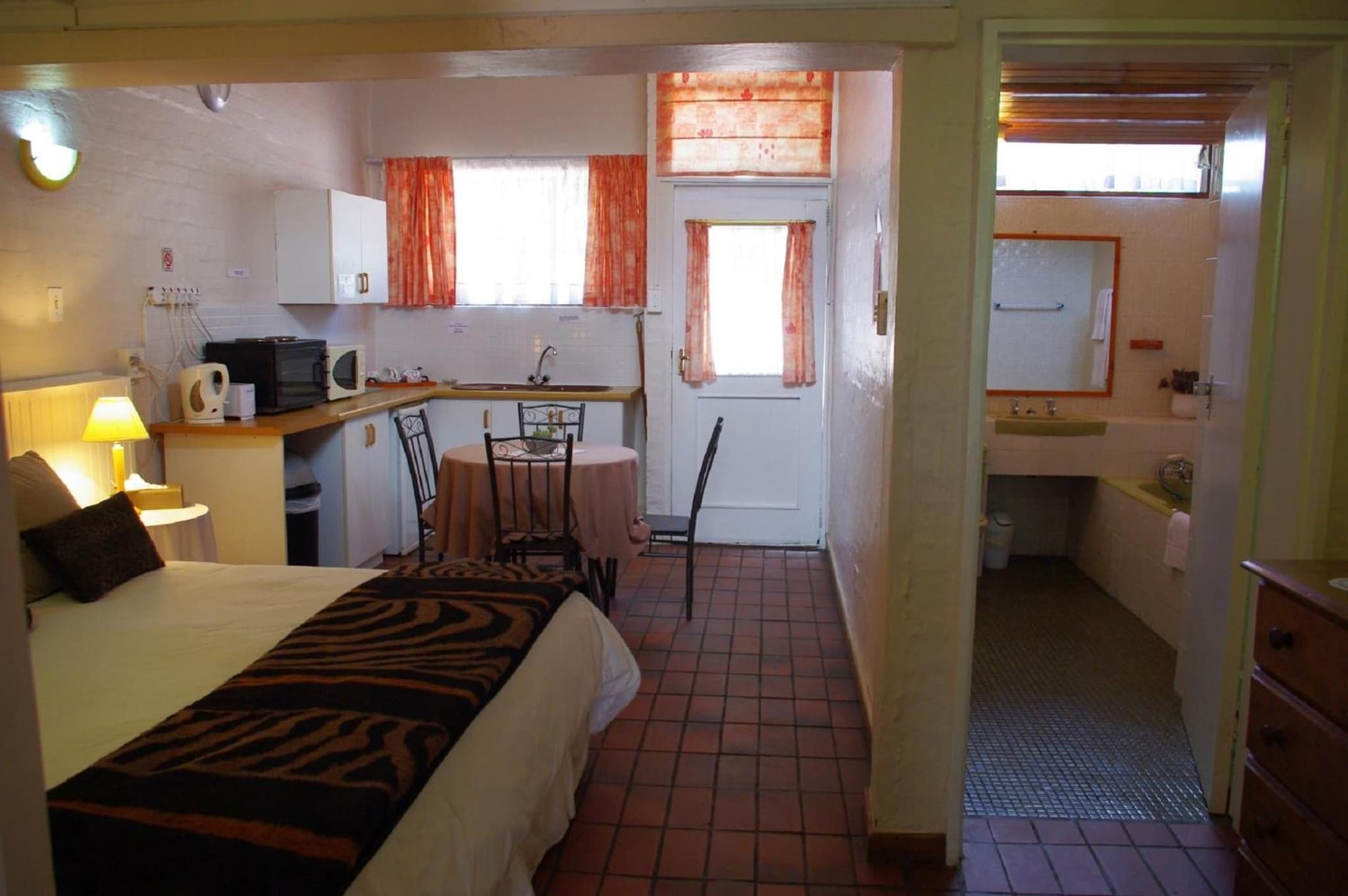 Aqua Marine Guest House photo 6