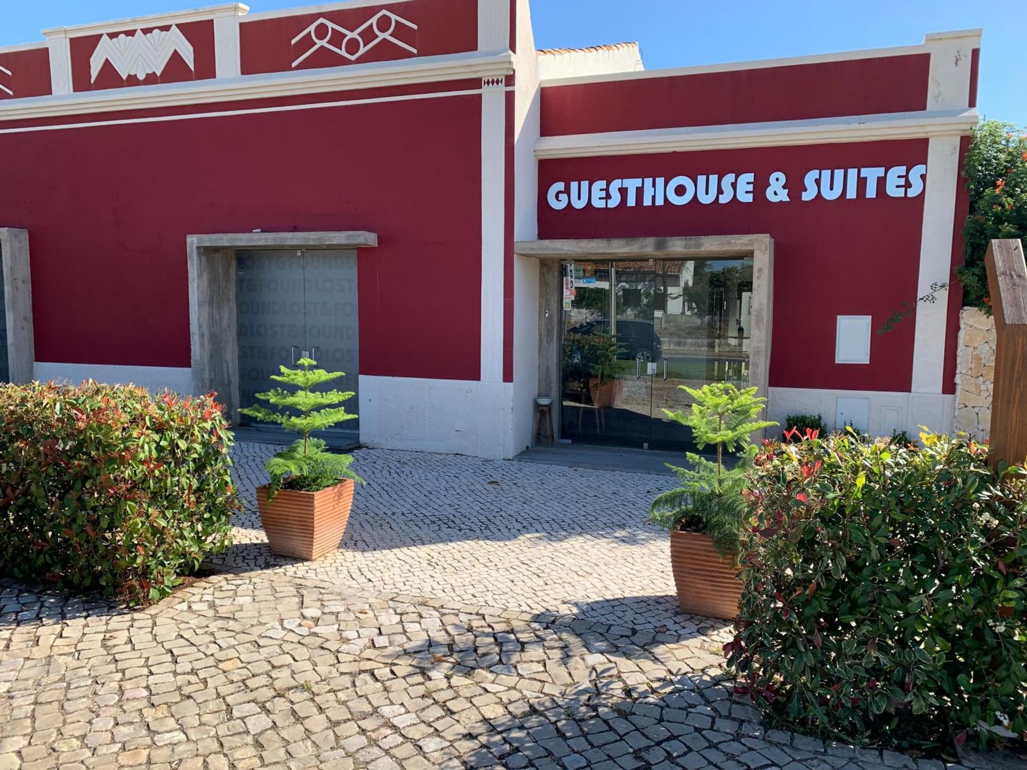 Lost & Found - Guesthouse & Suites photo 9