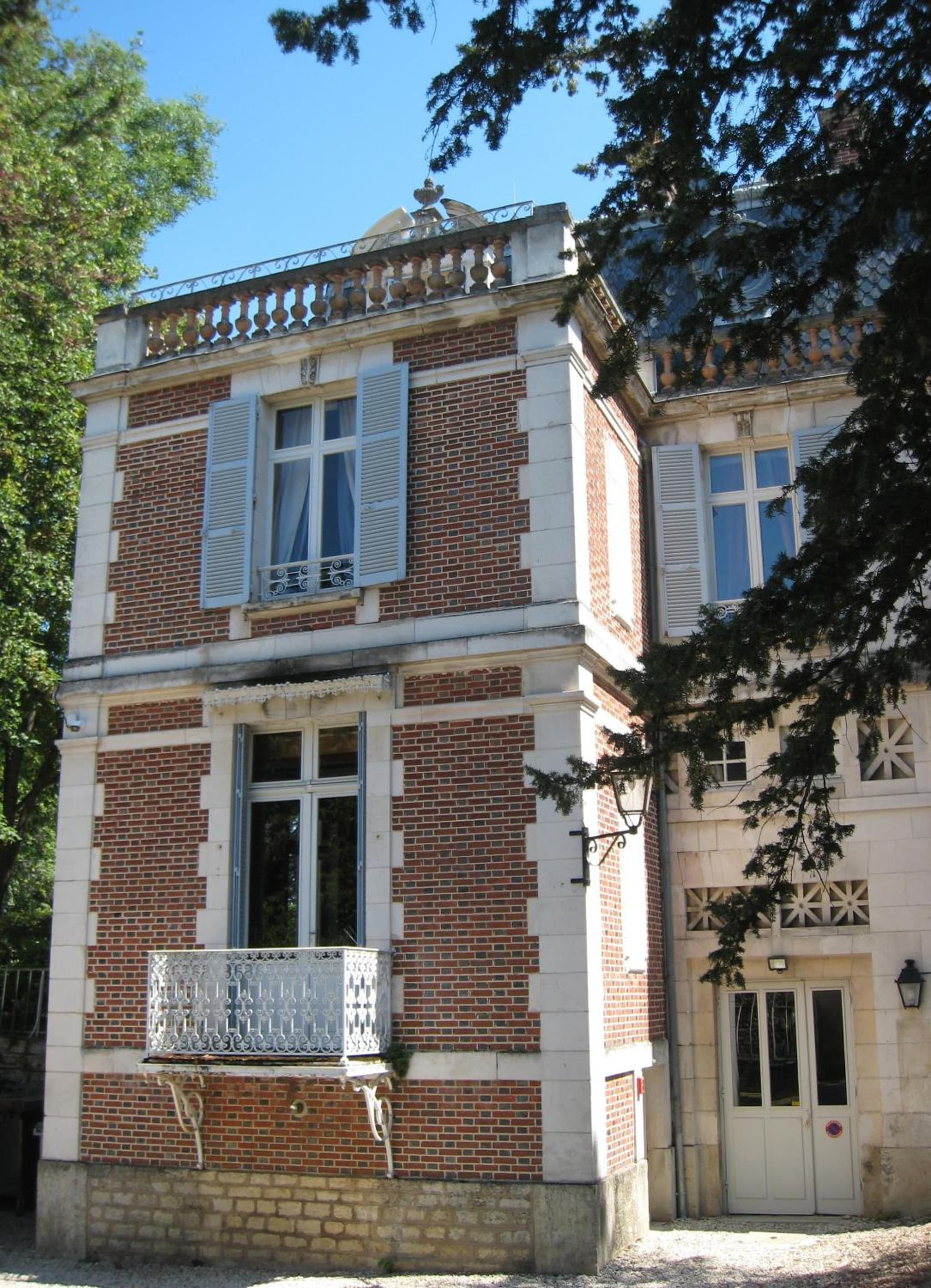 Logis Hôtel Les Maréchaux photo 9