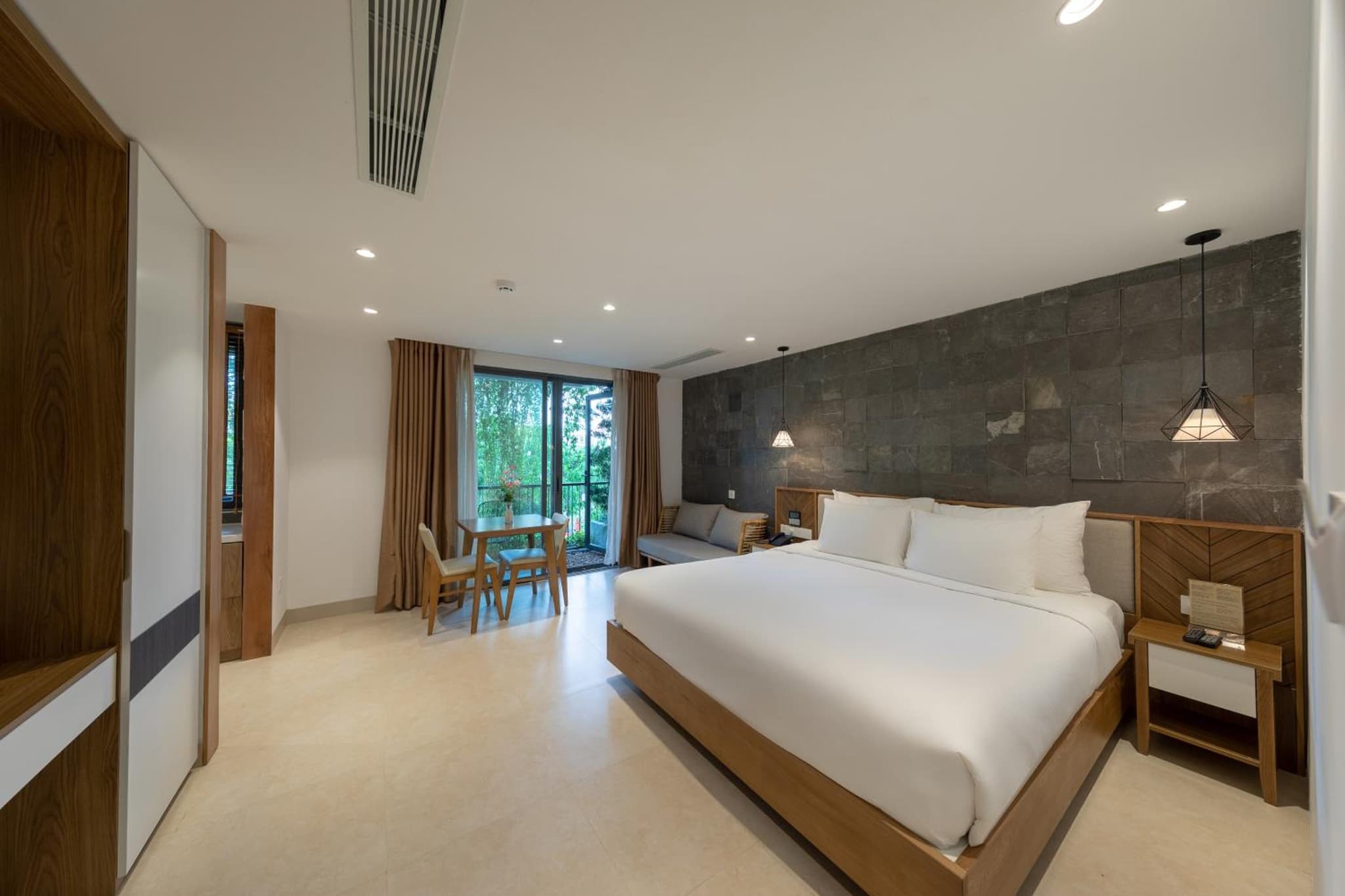 Ponte Boutique Da Nang photo 5