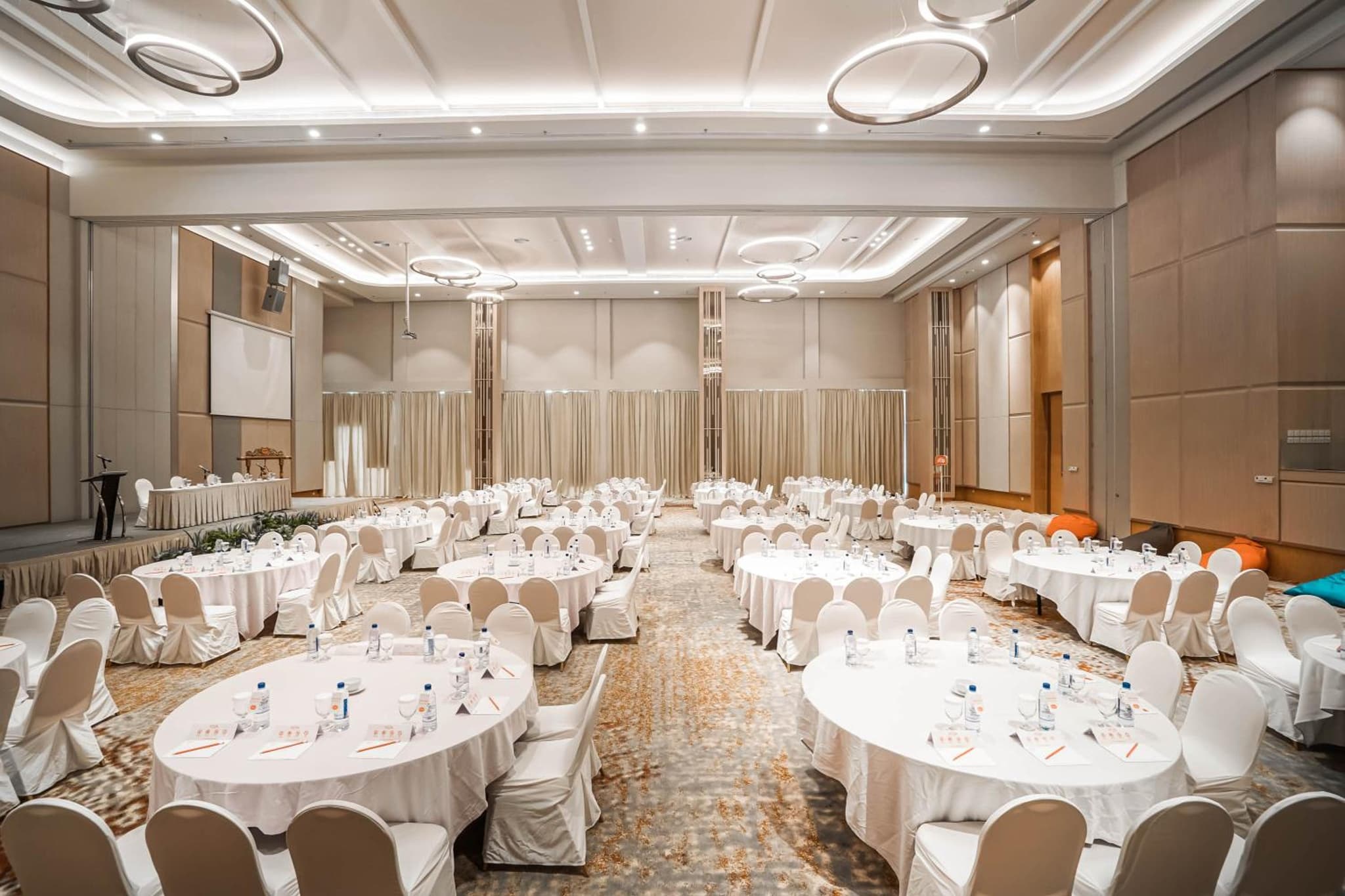 HARRIS Hotel Batam Center photo 8