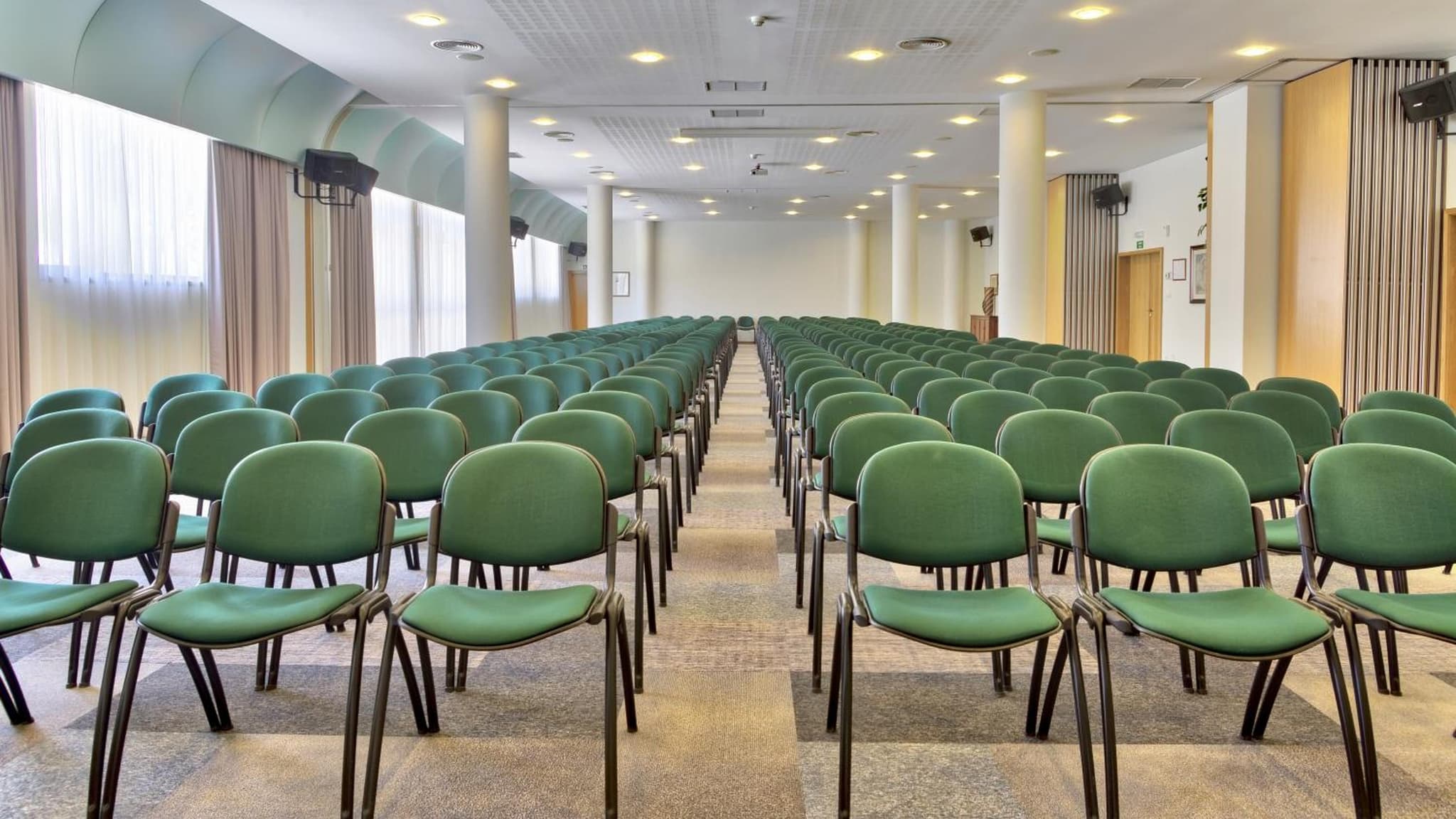 Hotel Cinquentenario & Conference Center
