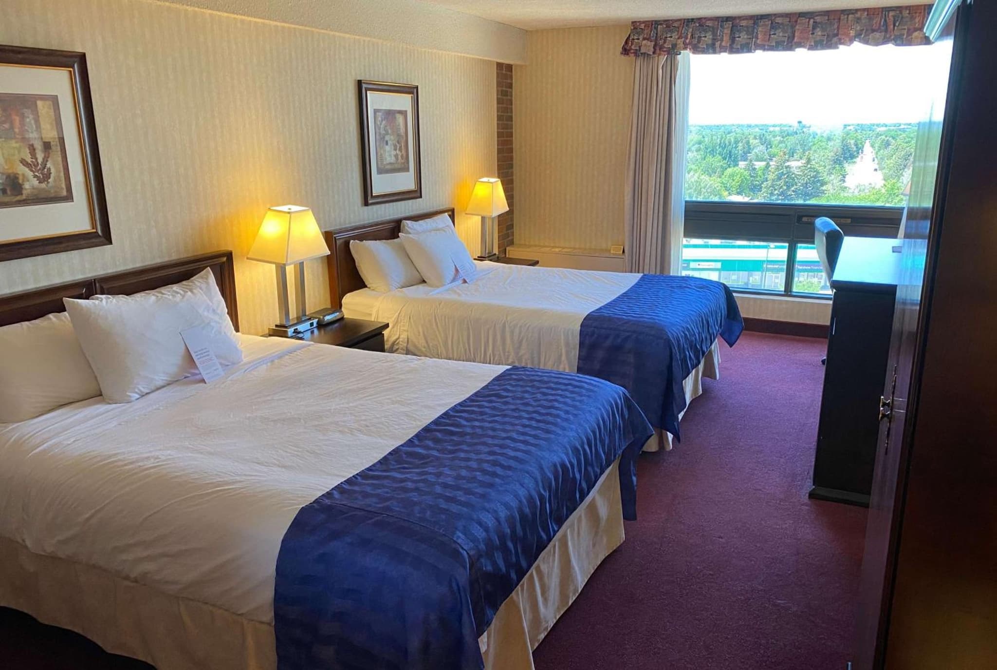 Ramada by Wyndham Lethbridge photo 6