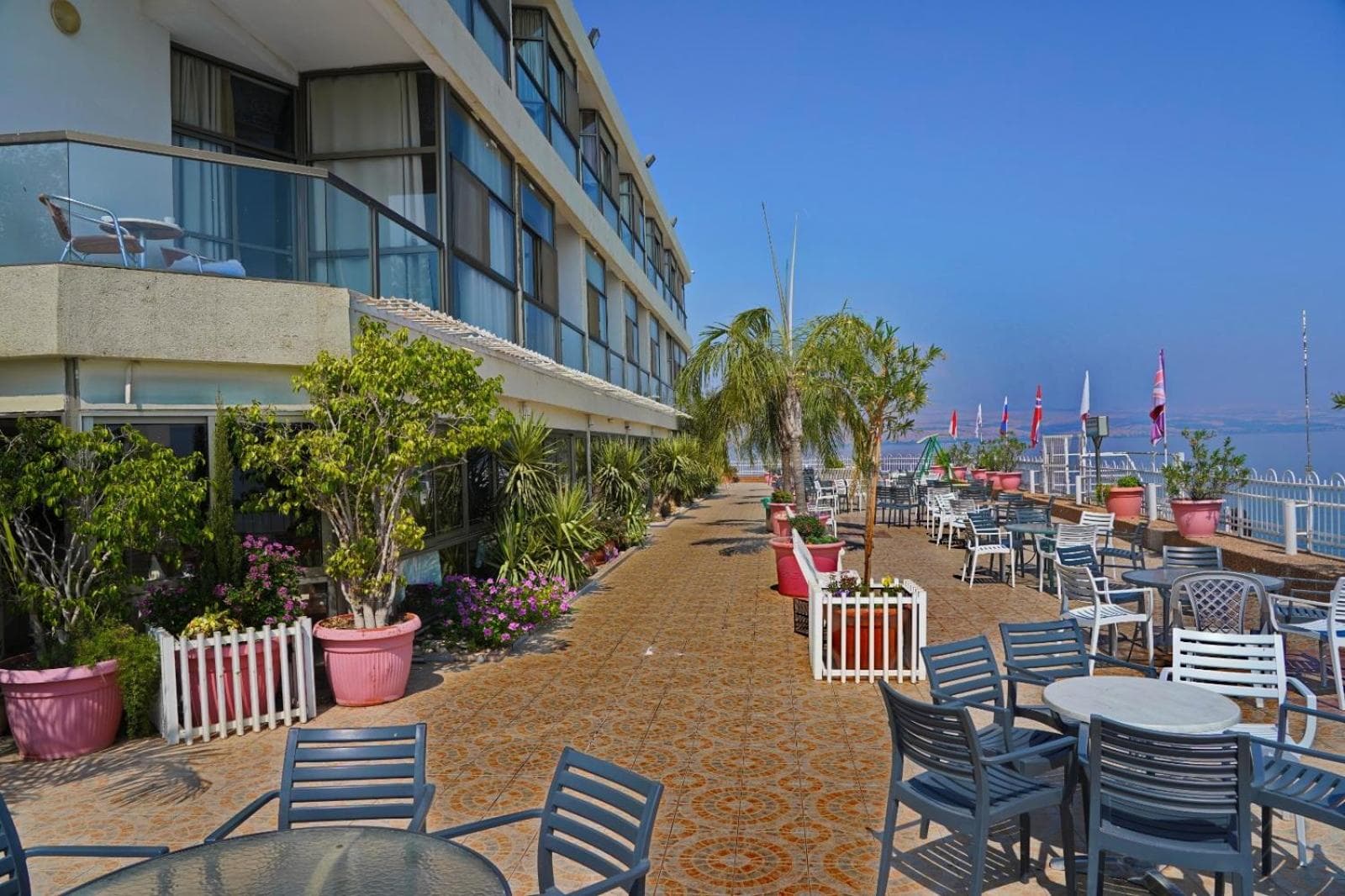Ron Beach Hotel photo 4