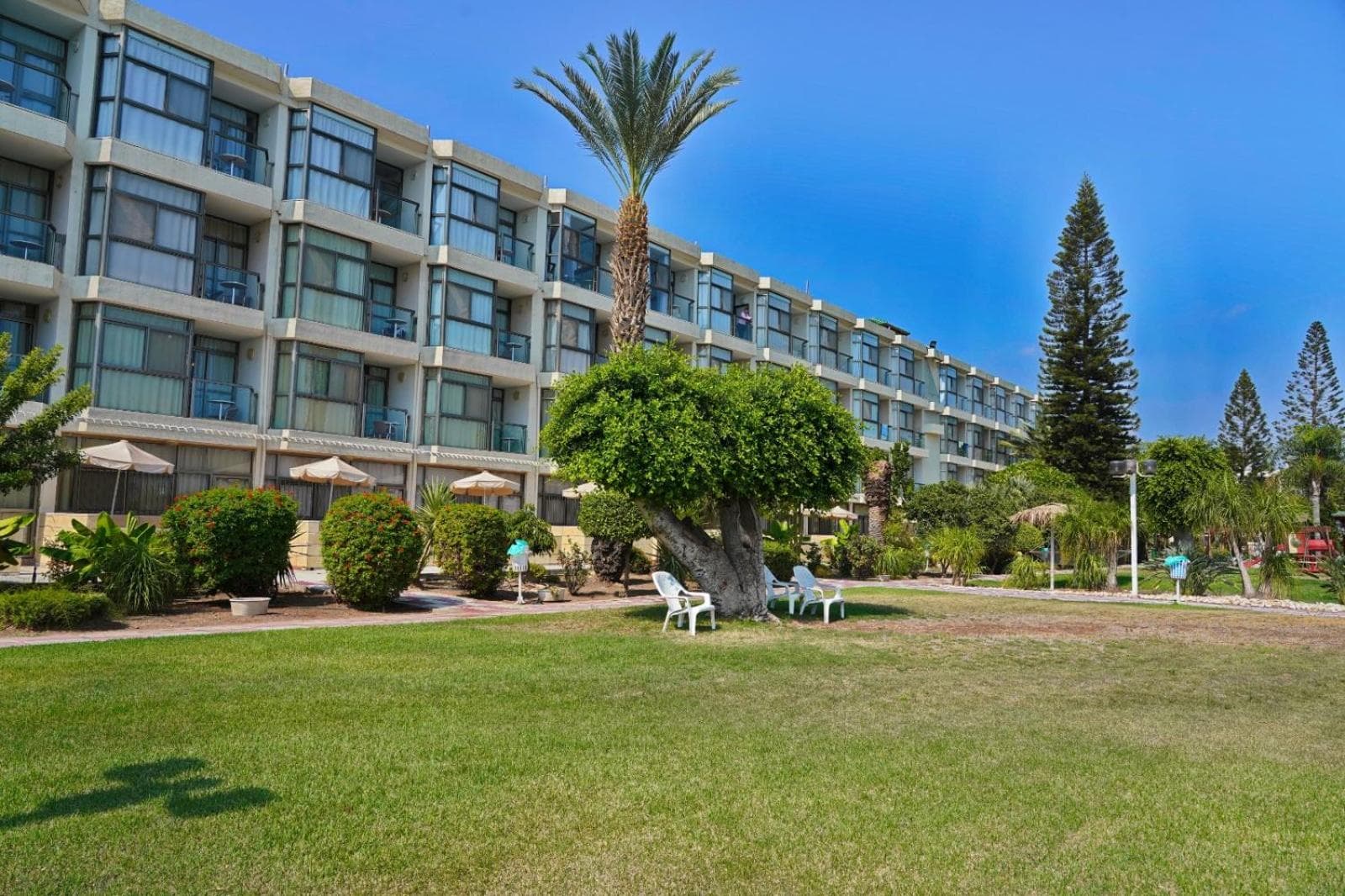 Ron Beach Hotel photo 6