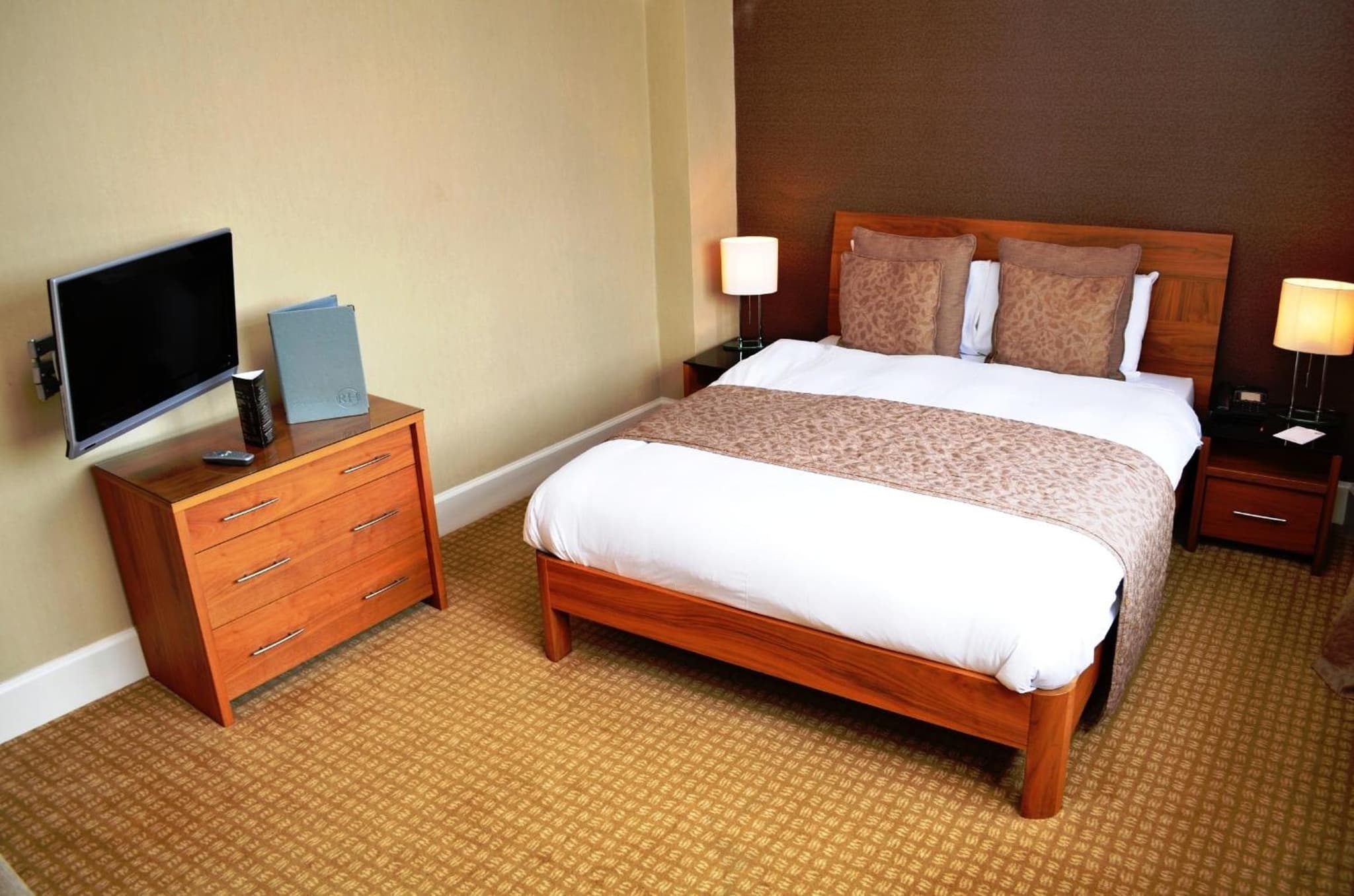 Royal Hotel photo 9