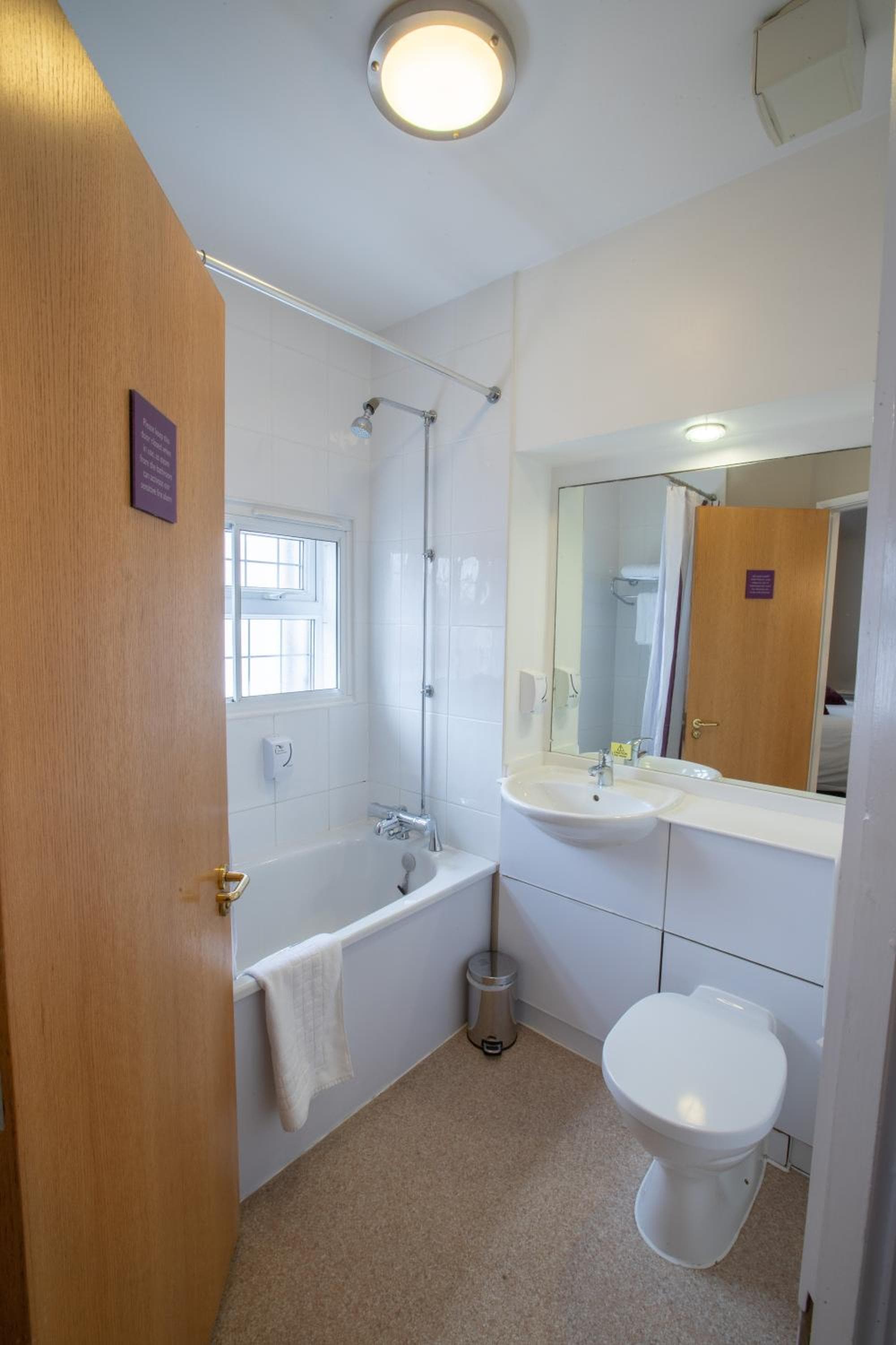 Redwings Lodge Solihull photo 3