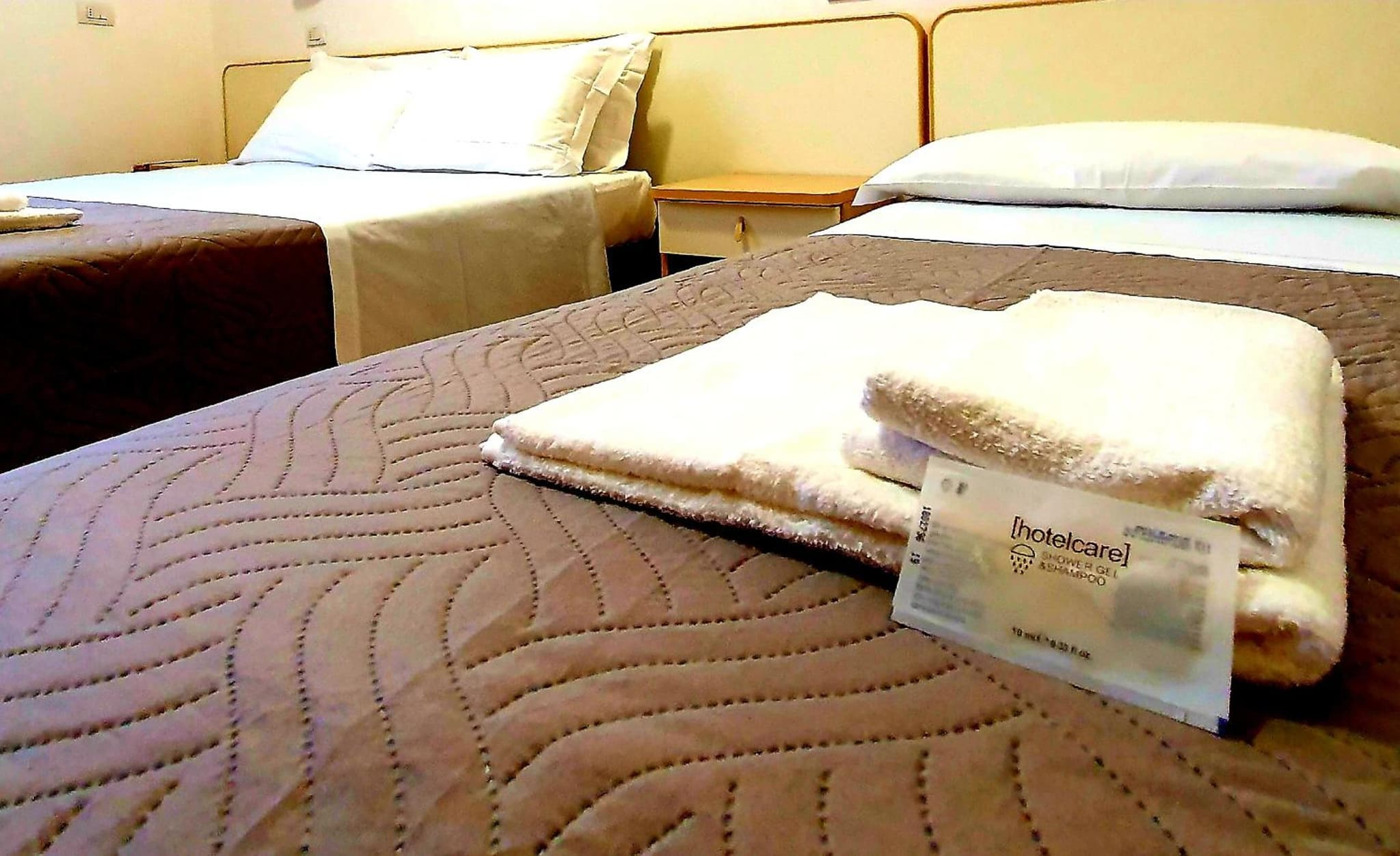 Lively Hotel photo 2