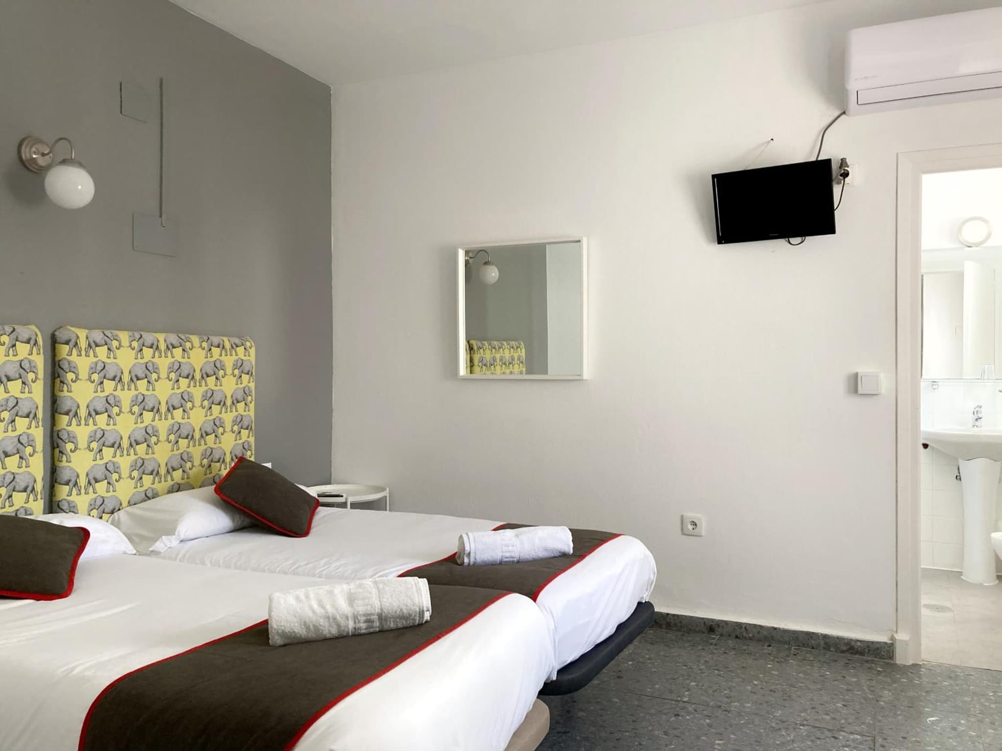Hostal Paco Marbella photo 2