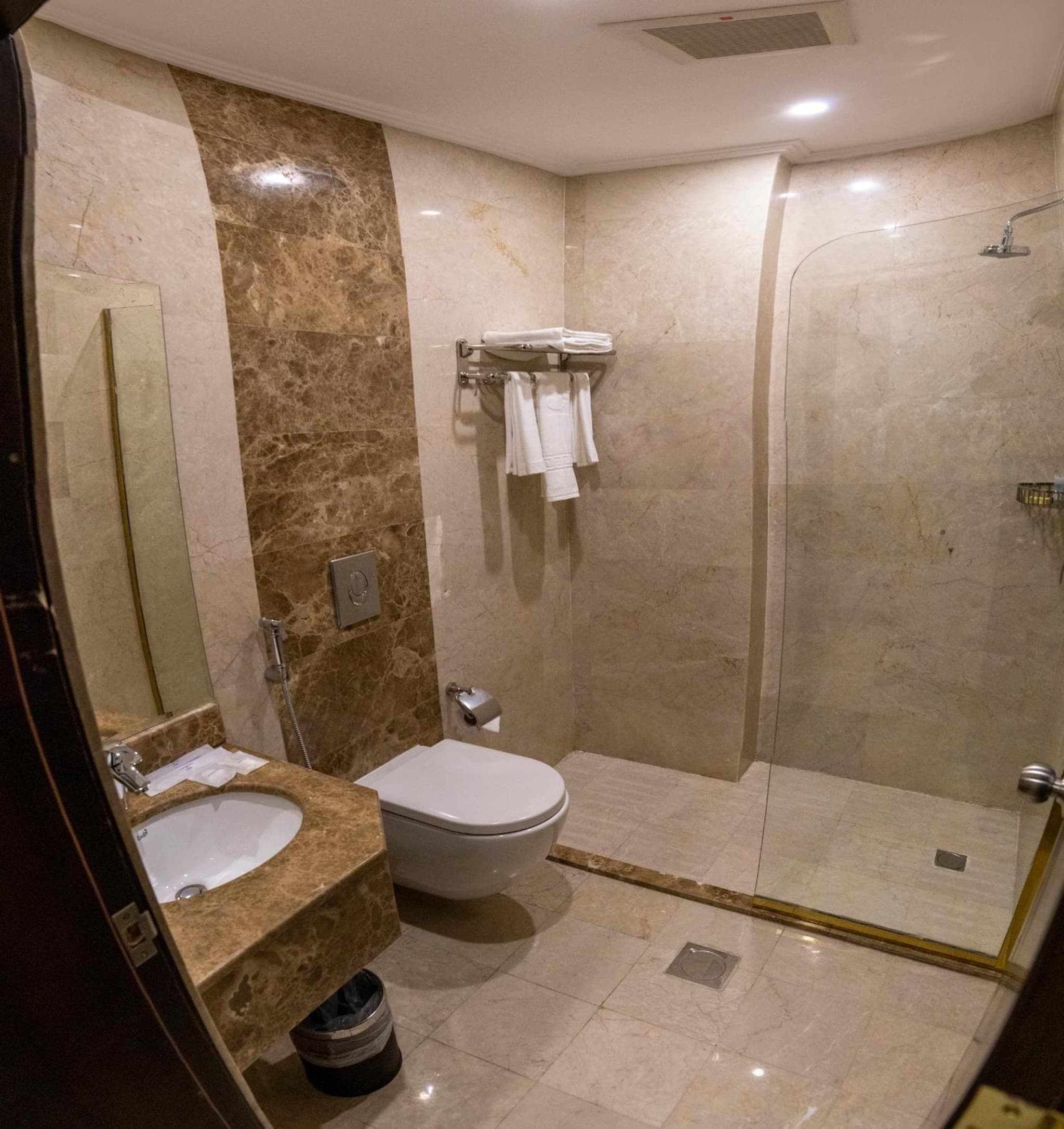 Seven Gardens Hotel photo 8