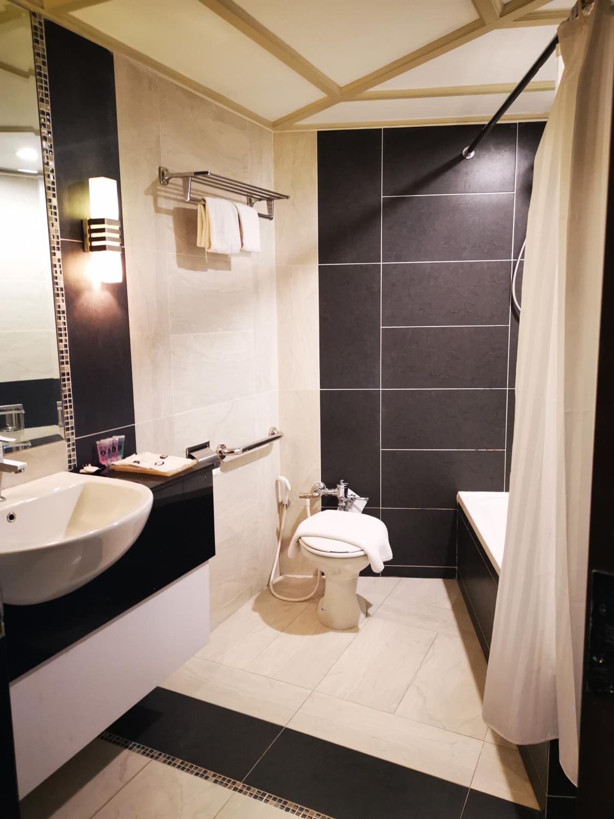 Regalodge Hotel & Spa Ipoh photo 3