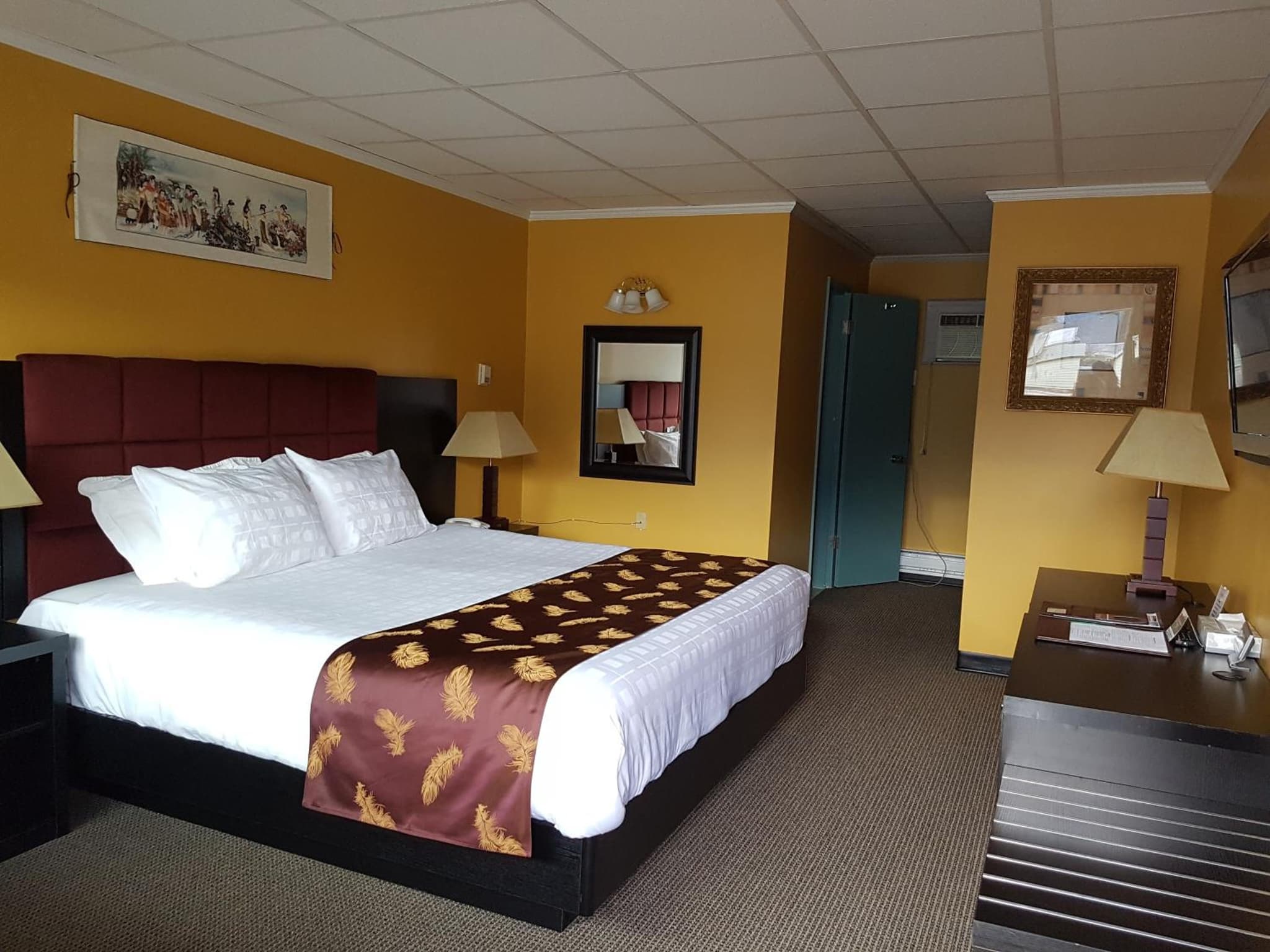 Alpine Inn & Suites photo 4
