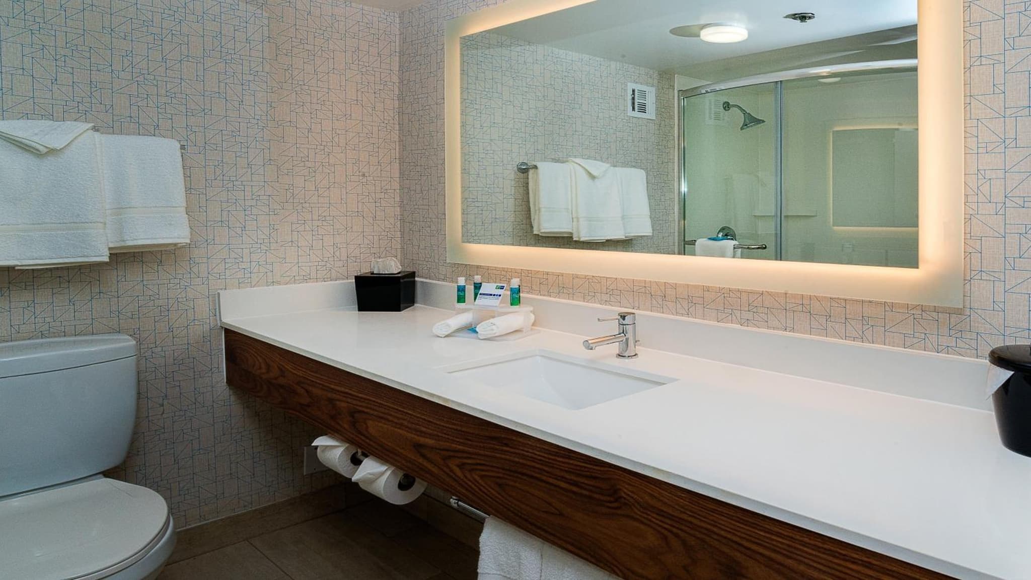 Holiday Inn Express Fullerton-Anaheim by IHG photo 9