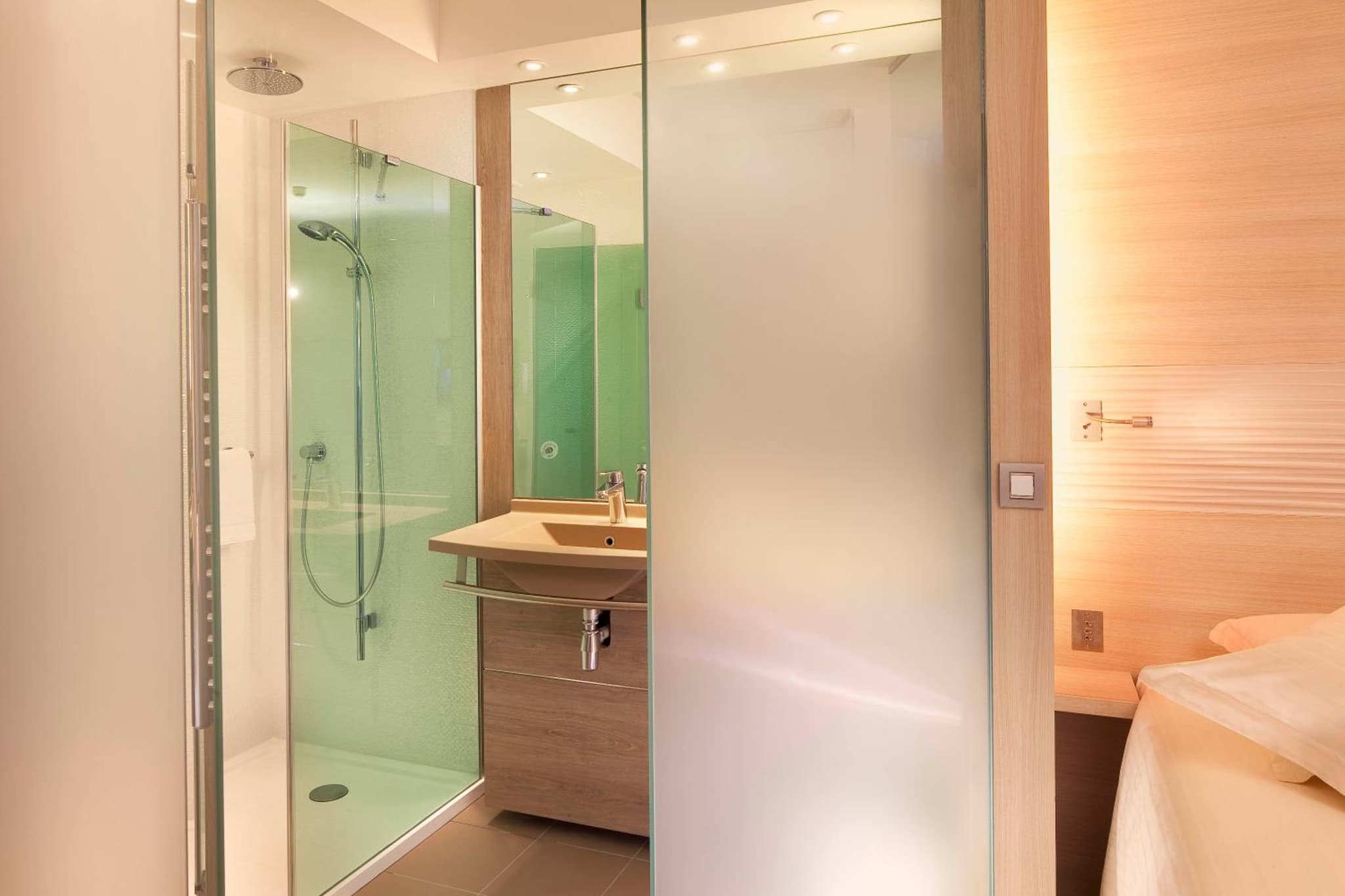 Hôtel & SPA Oceania L'Univers Tours photo 9