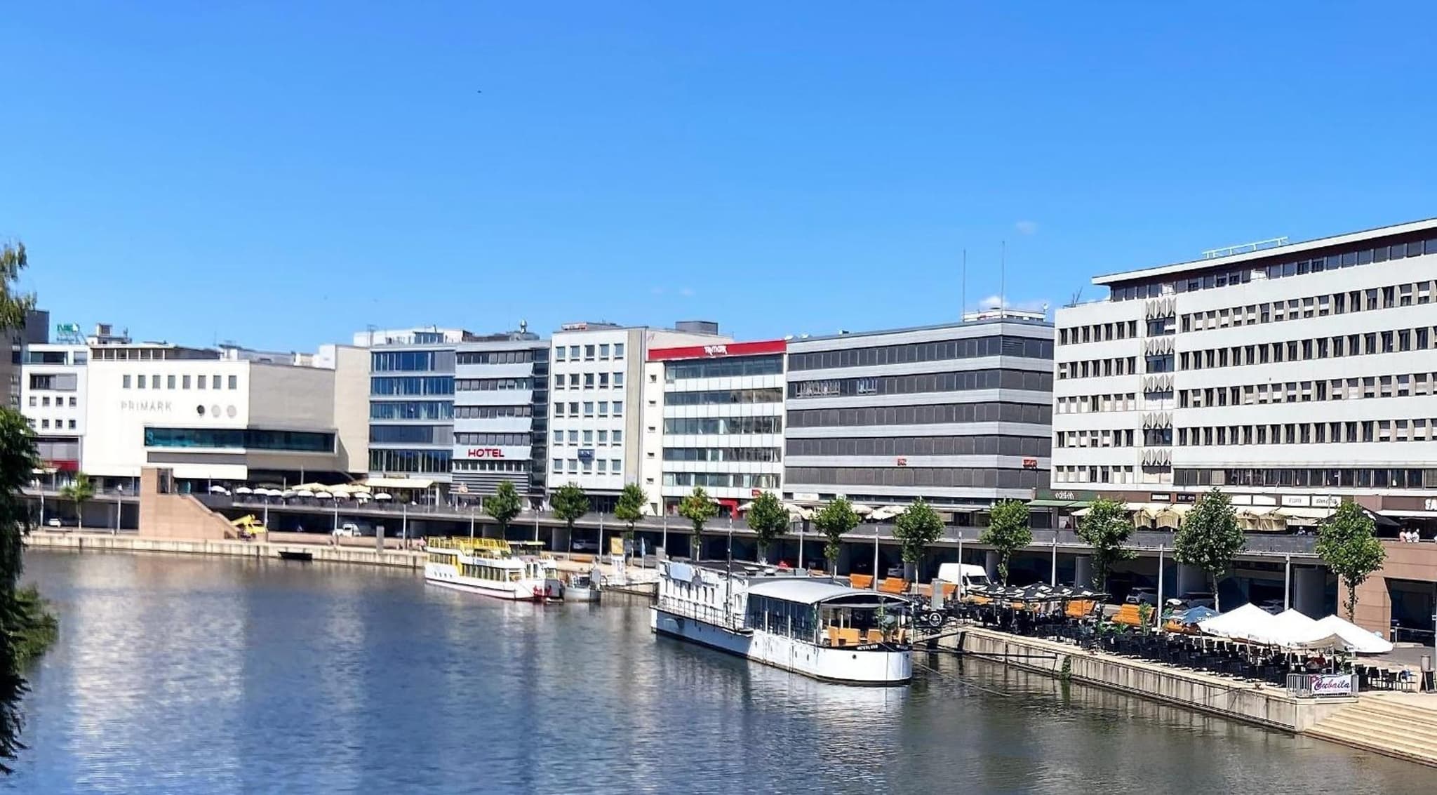 Hotel Stadt Hamburg am Fluss Saarbrücken by Klassen Stay