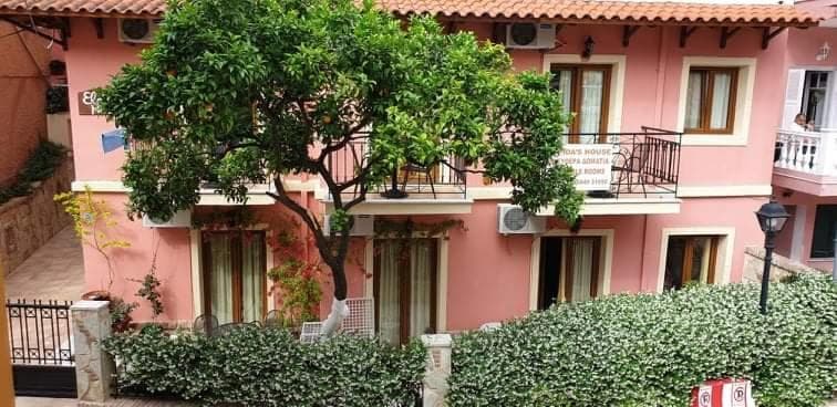 Elpidas house photo 2