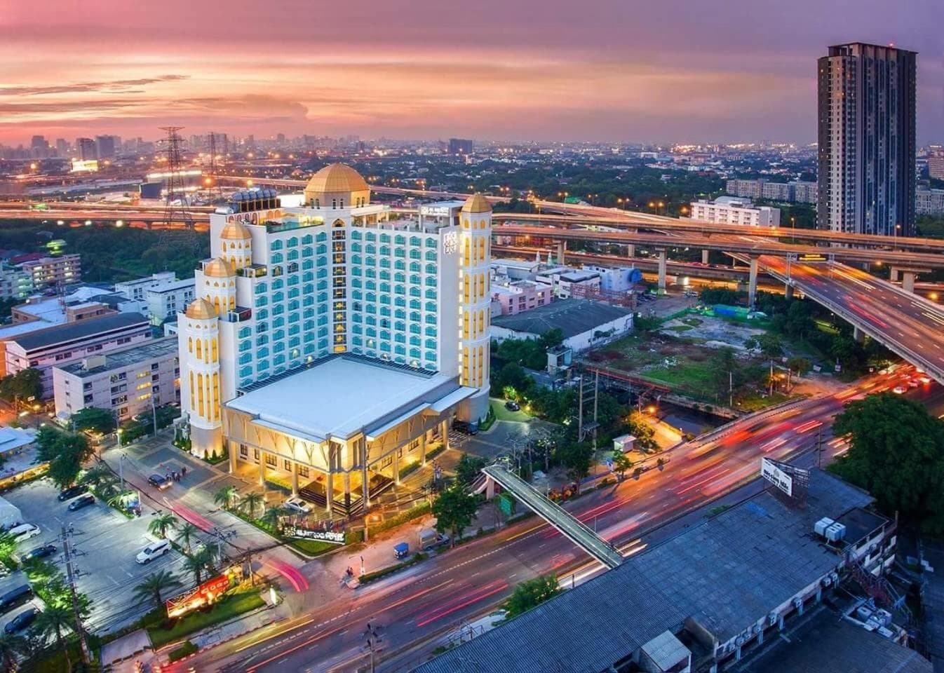 Al Meroz Hotel Bangkok - The Leading Halal Hotel