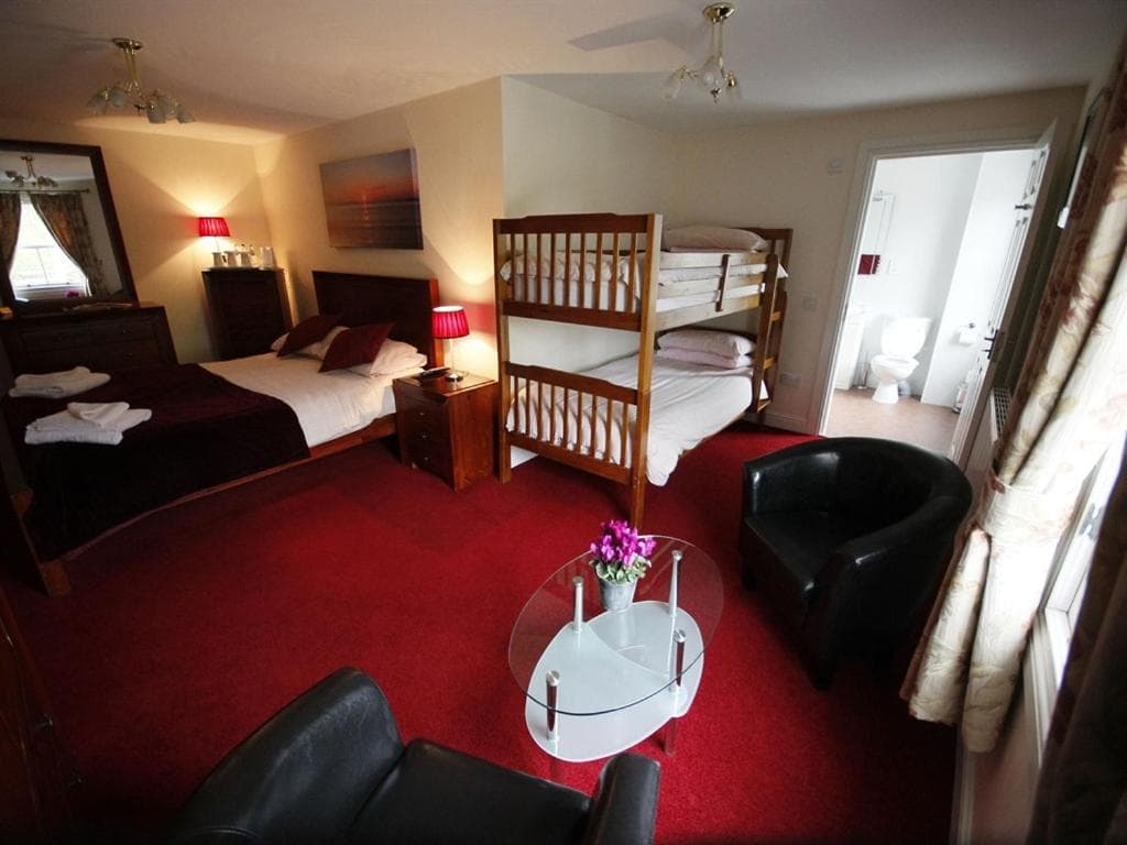 Elphinstone Hotel photo 2
