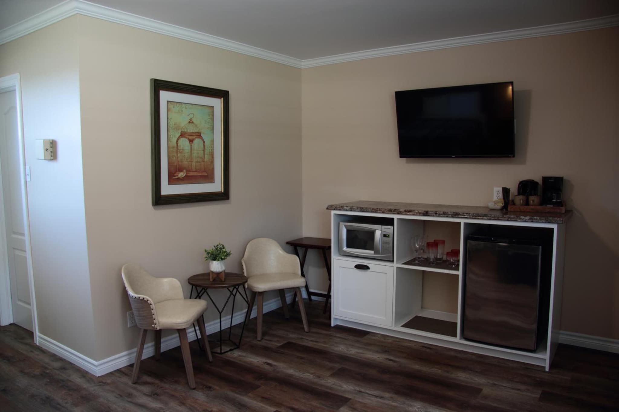CARLETON INN & COTTAGES photo 2