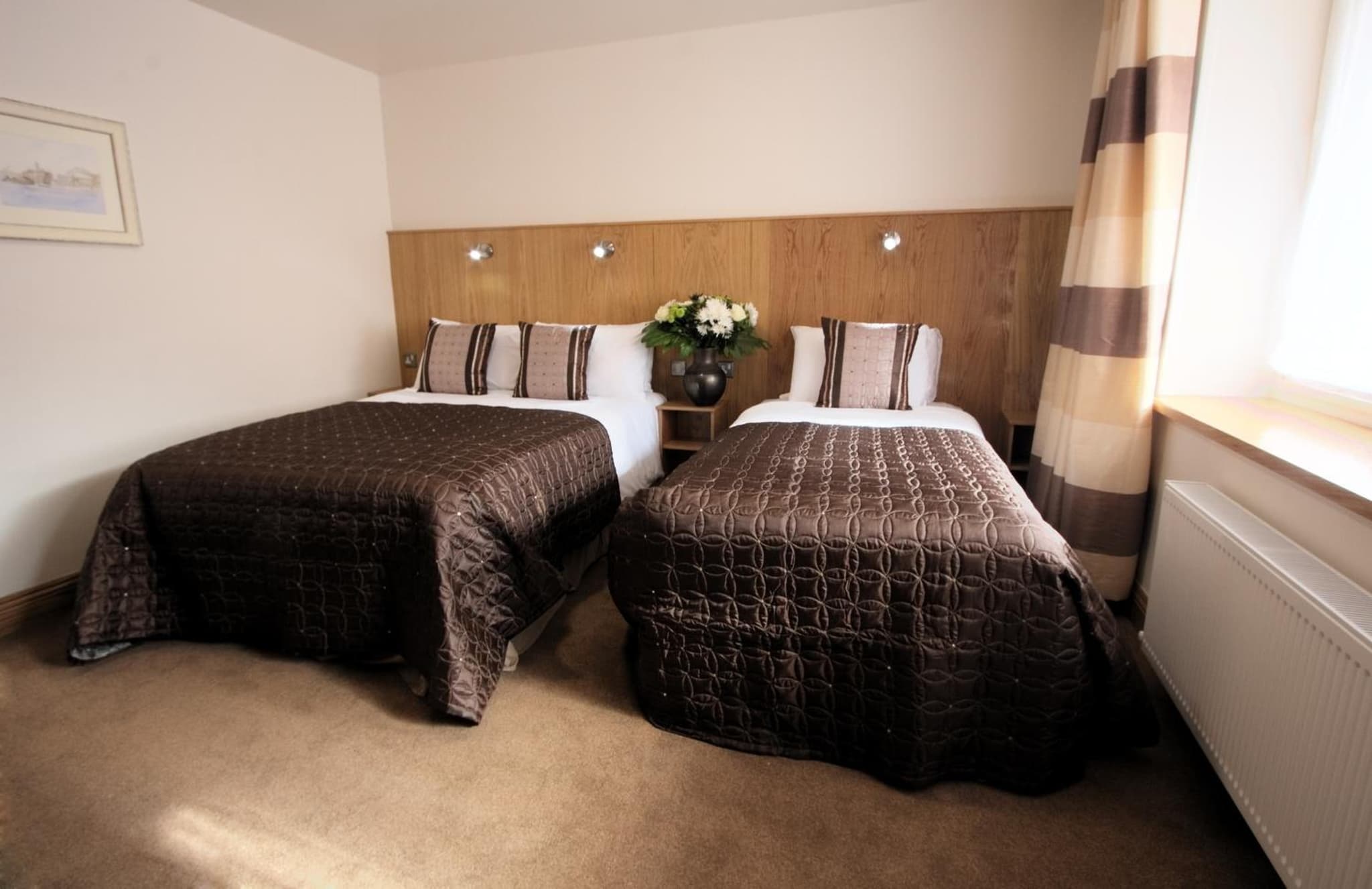 Blooms Hotel photo 3
