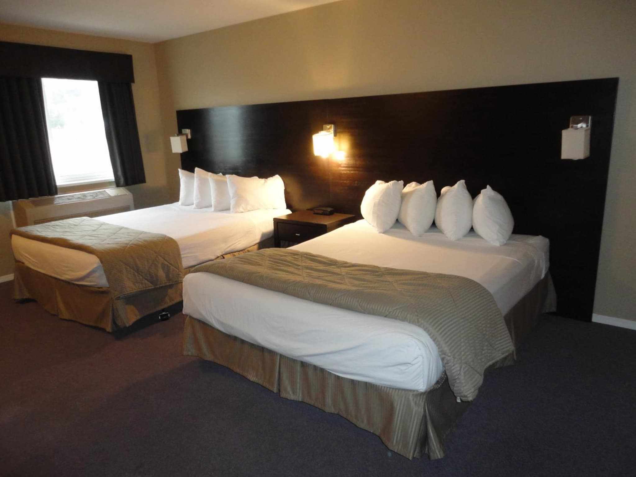 Super 8 by Wyndham West Kelowna BC photo 8