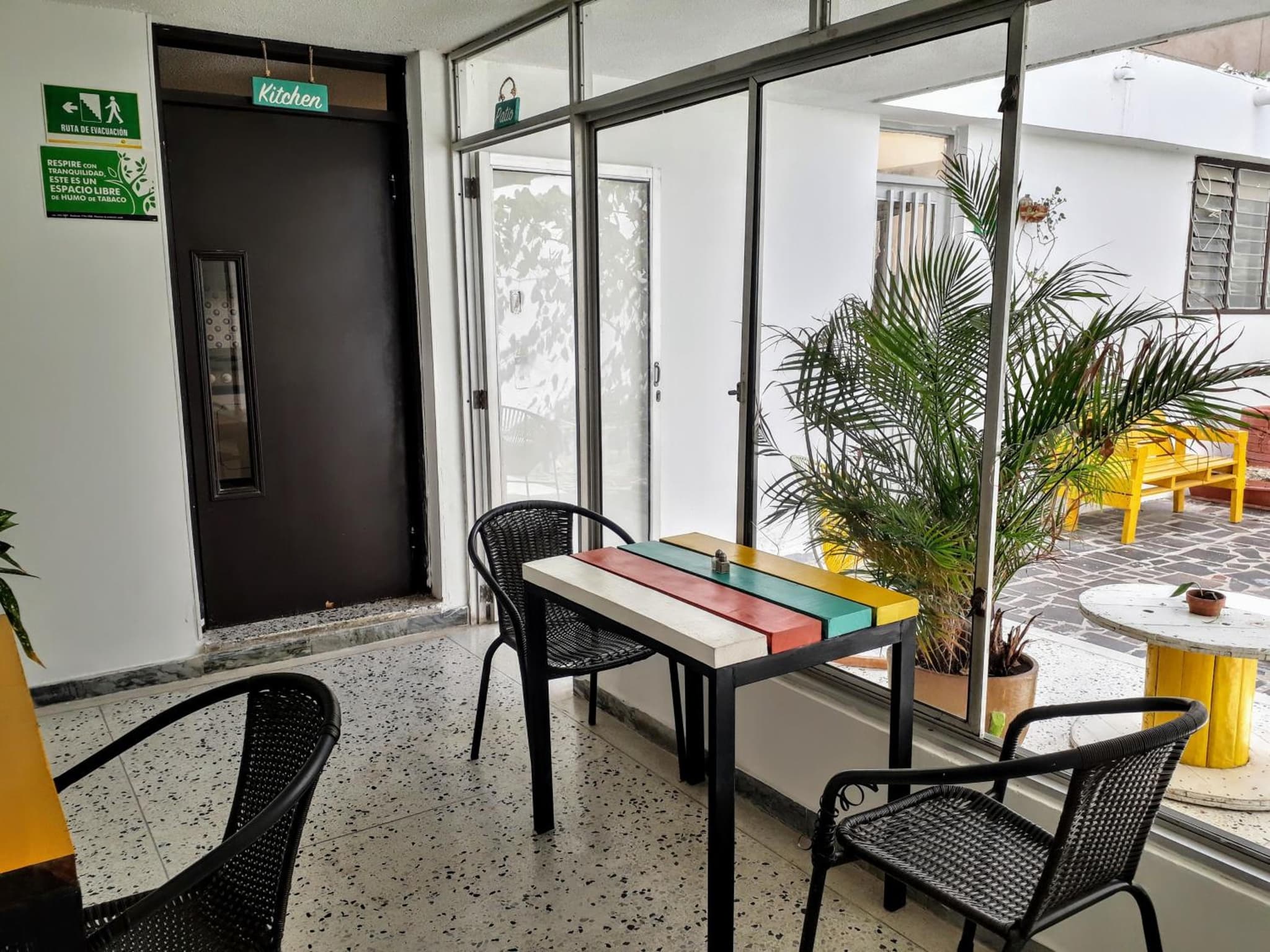 Bona Vida Hotel photo 7