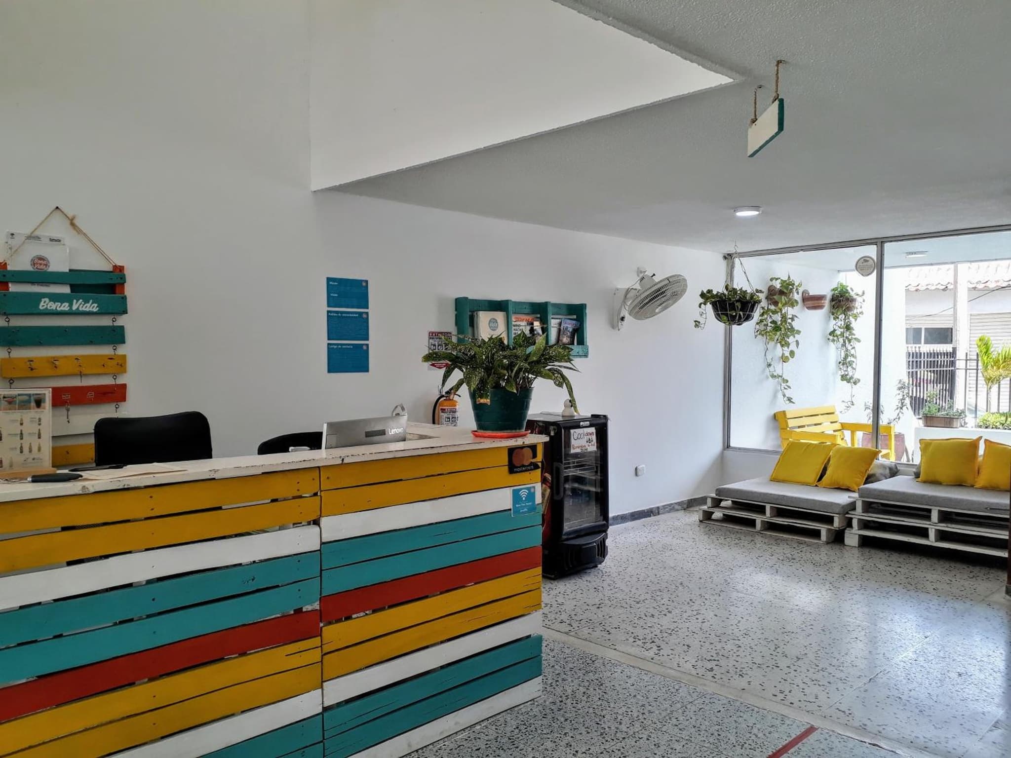 Bona Vida Hotel photo 3