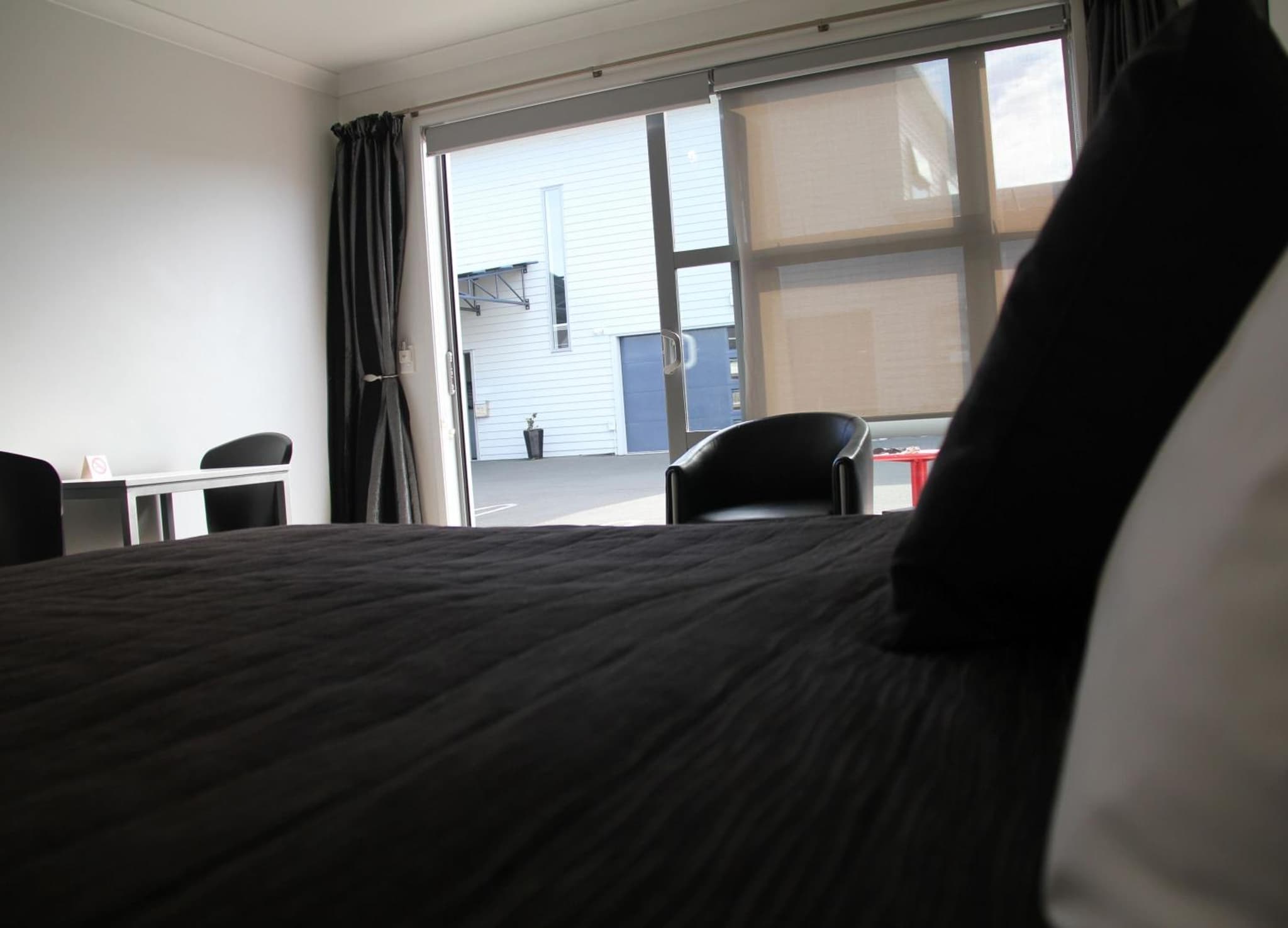 ASURE Pukekura Motor Lodge photo 9