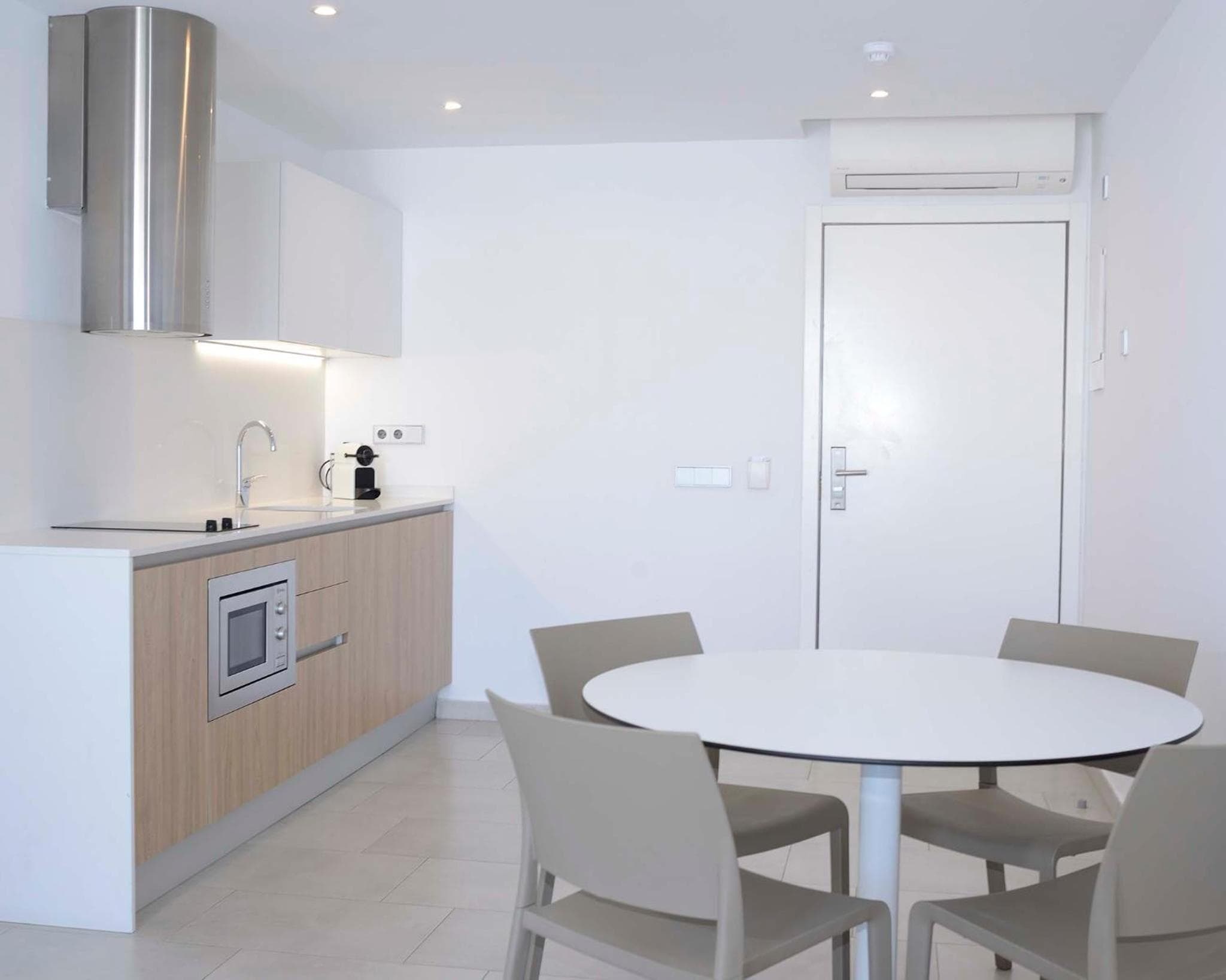 Apartaments B-Llobet Sun & Confort photo 2